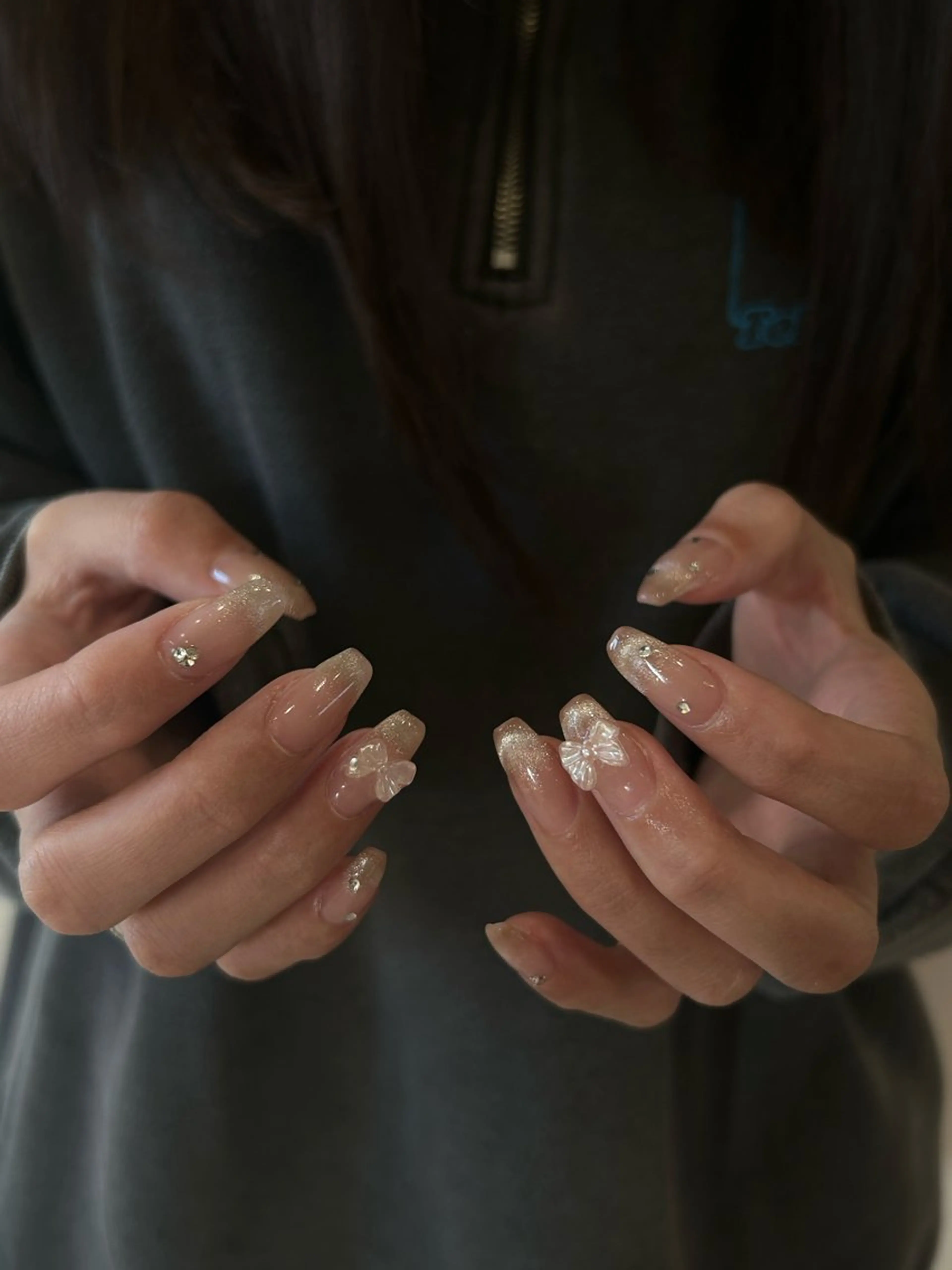 ネイル DEEokazaki momonaのネイルデザイン