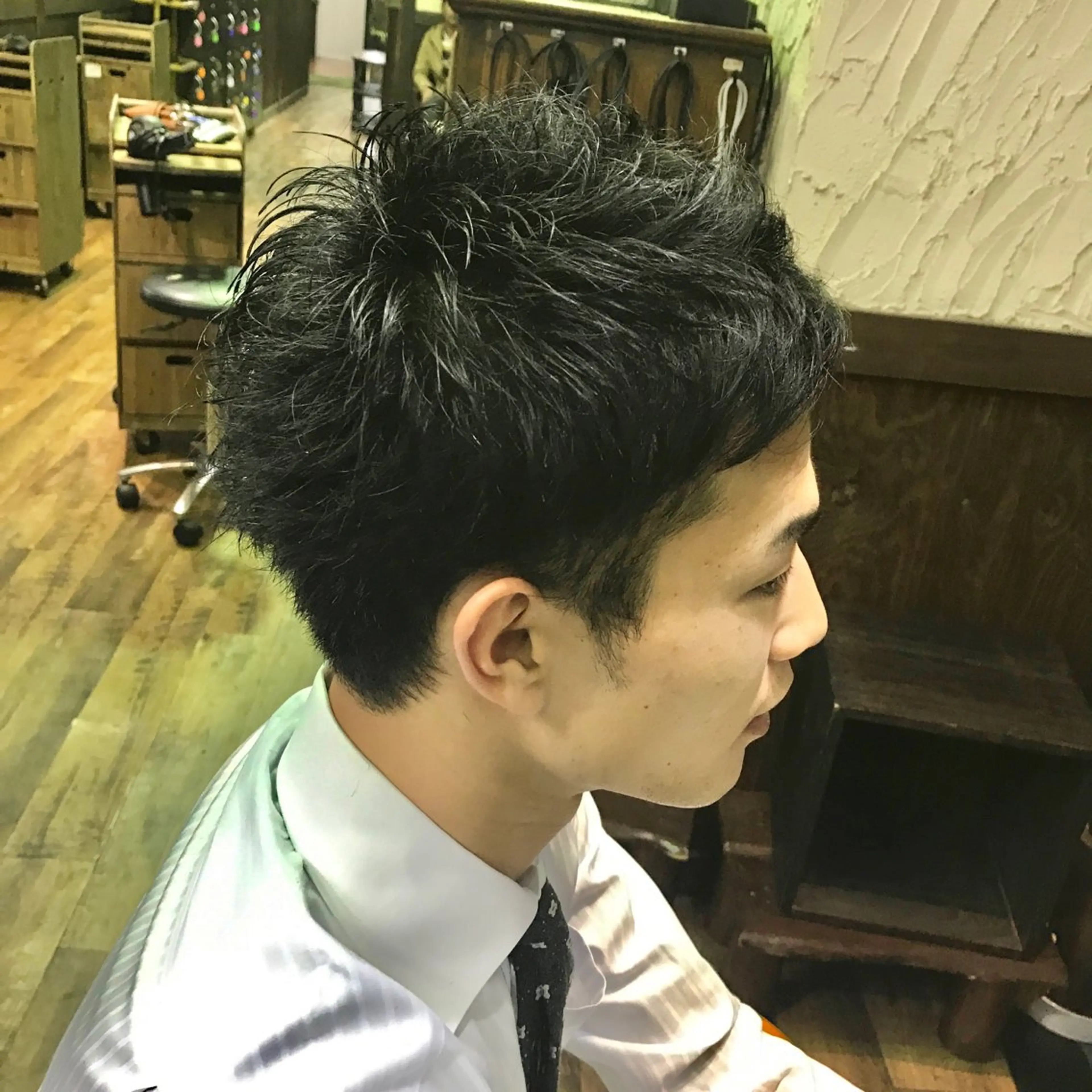 メンズ 🌱透明感カラー☘️ TOYO🌱のヘアスタイル