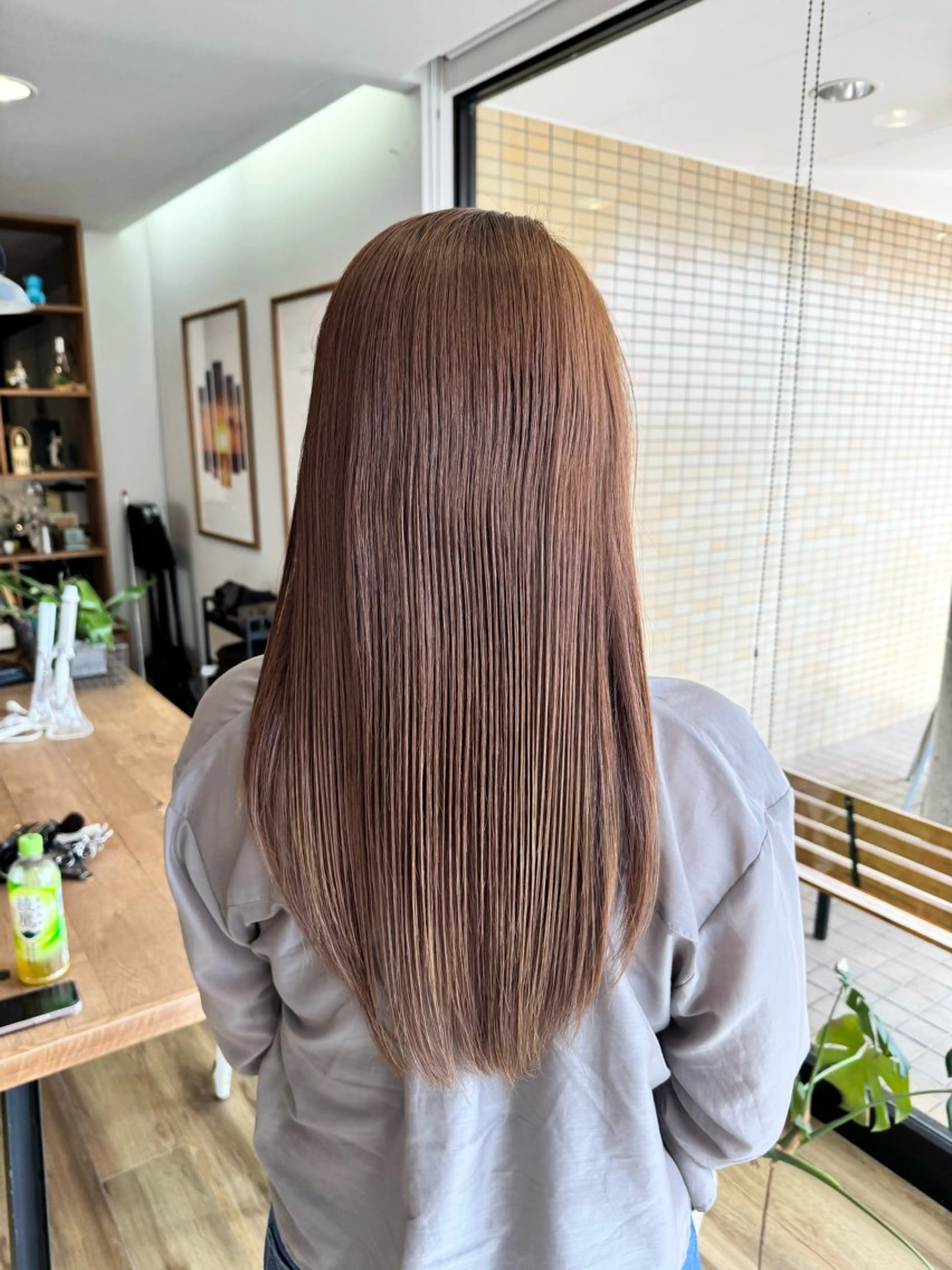ロング カラー ベージュカラー ブラウンカラー カット ヘアカラー トリートメント ツキダテ ユイのヘアスタイル