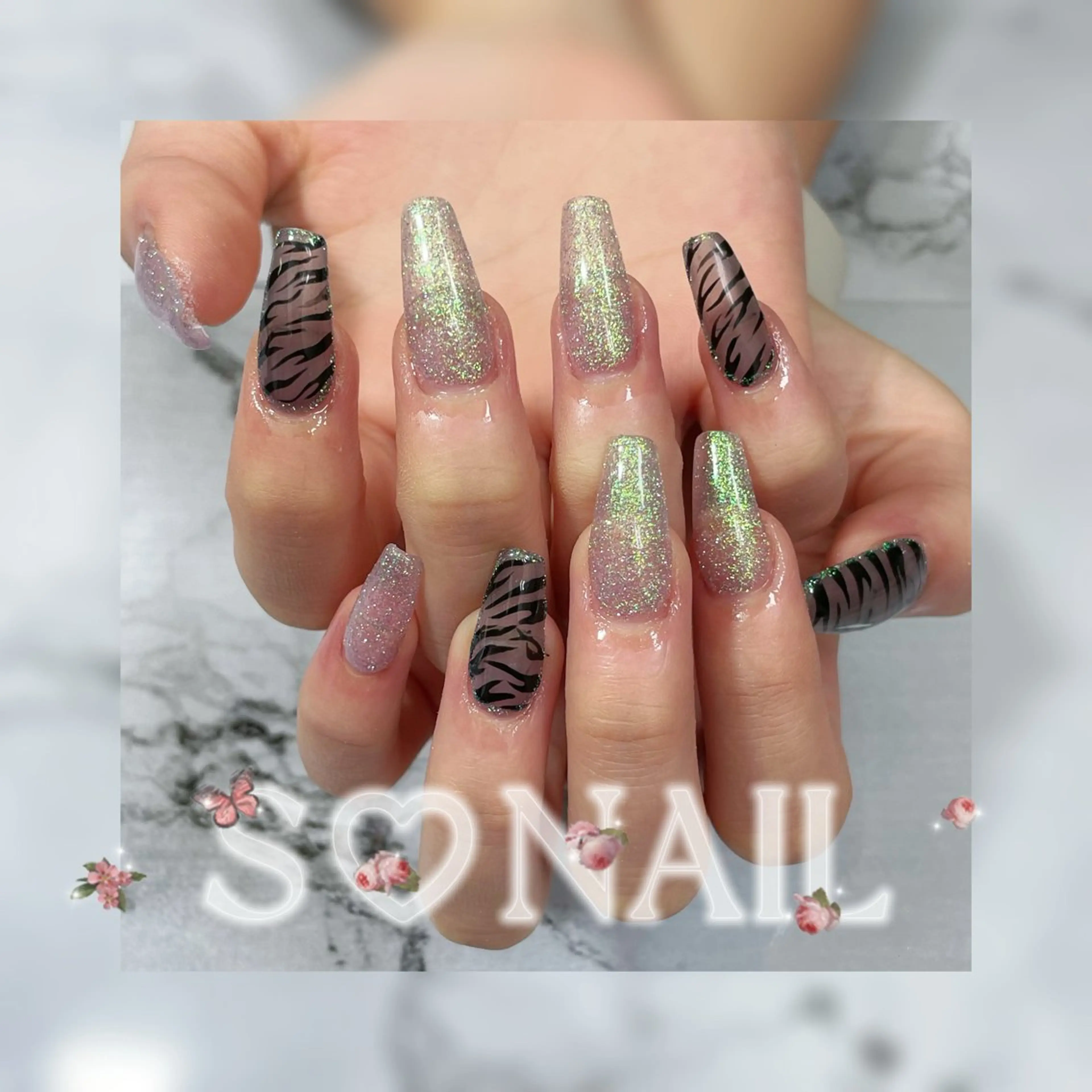 ネイル アニマル柄 フラッシュネイル ラメ(グリッター) ハンドネイル S♡NAIL所属・S.NAIL Suuのネイルデザイン
