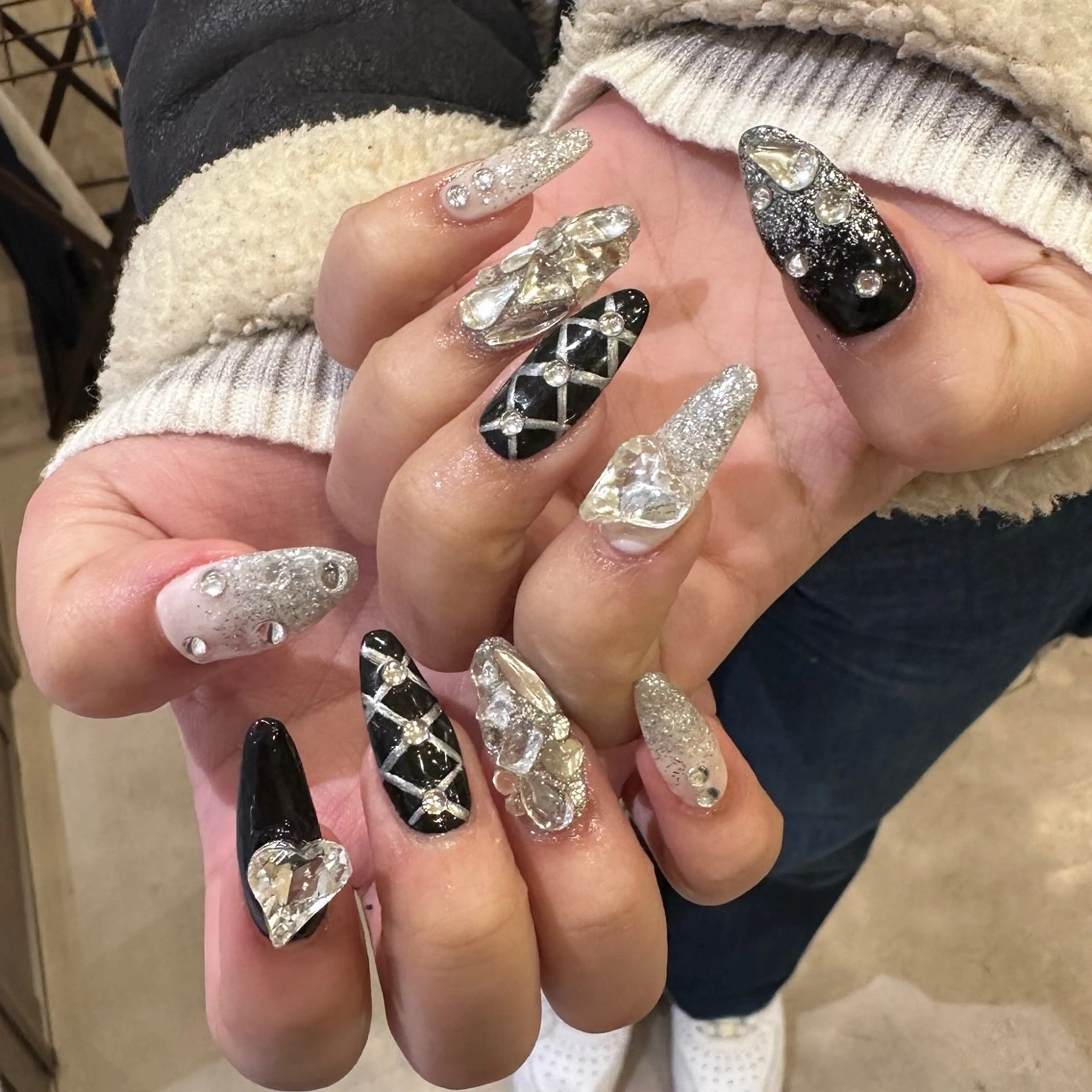ネイル ハンドネイル 👽個性派ネイル🎀 komachiのネイルデザイン