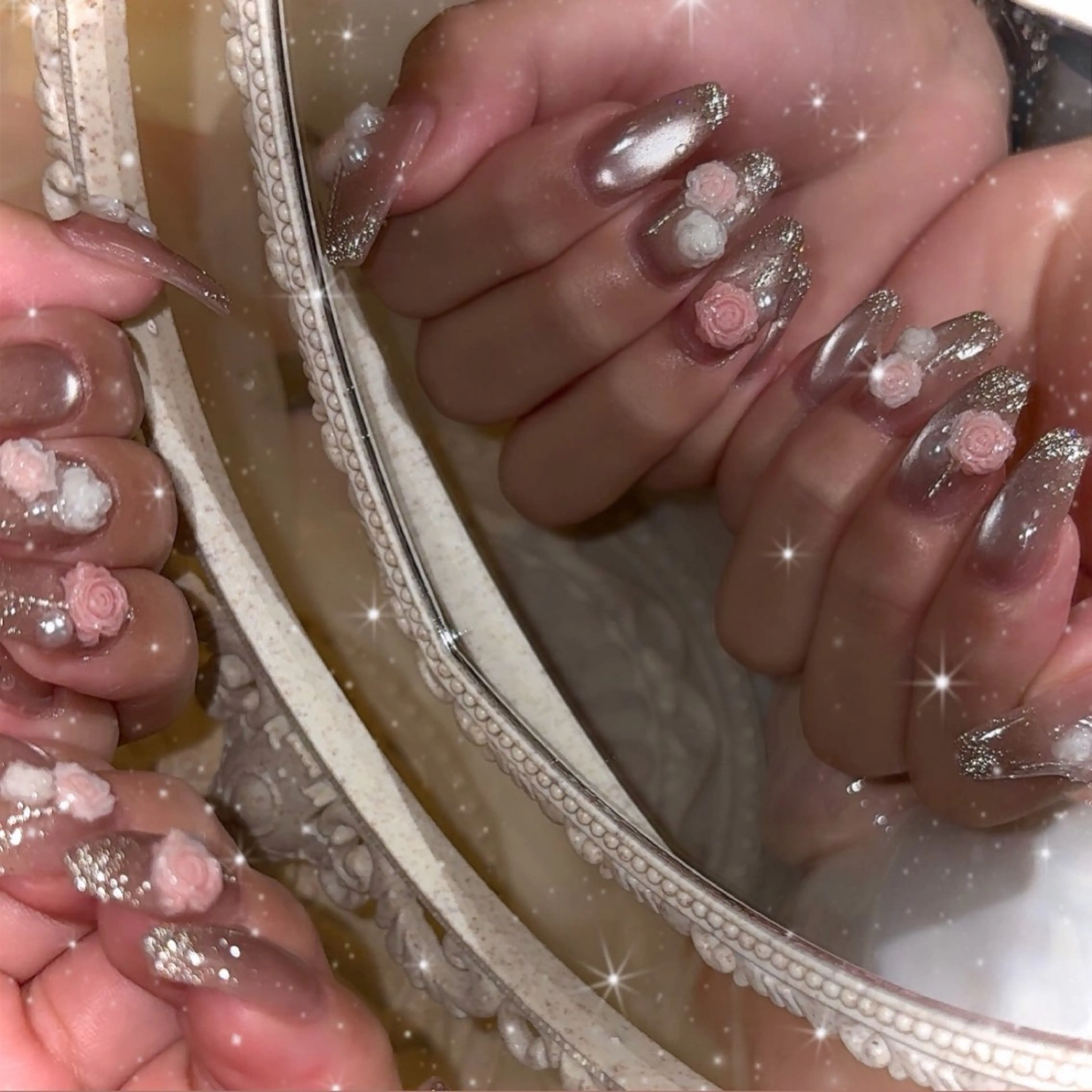 ネイル LUANA所属・LUANA ジュリのネイルデザイン