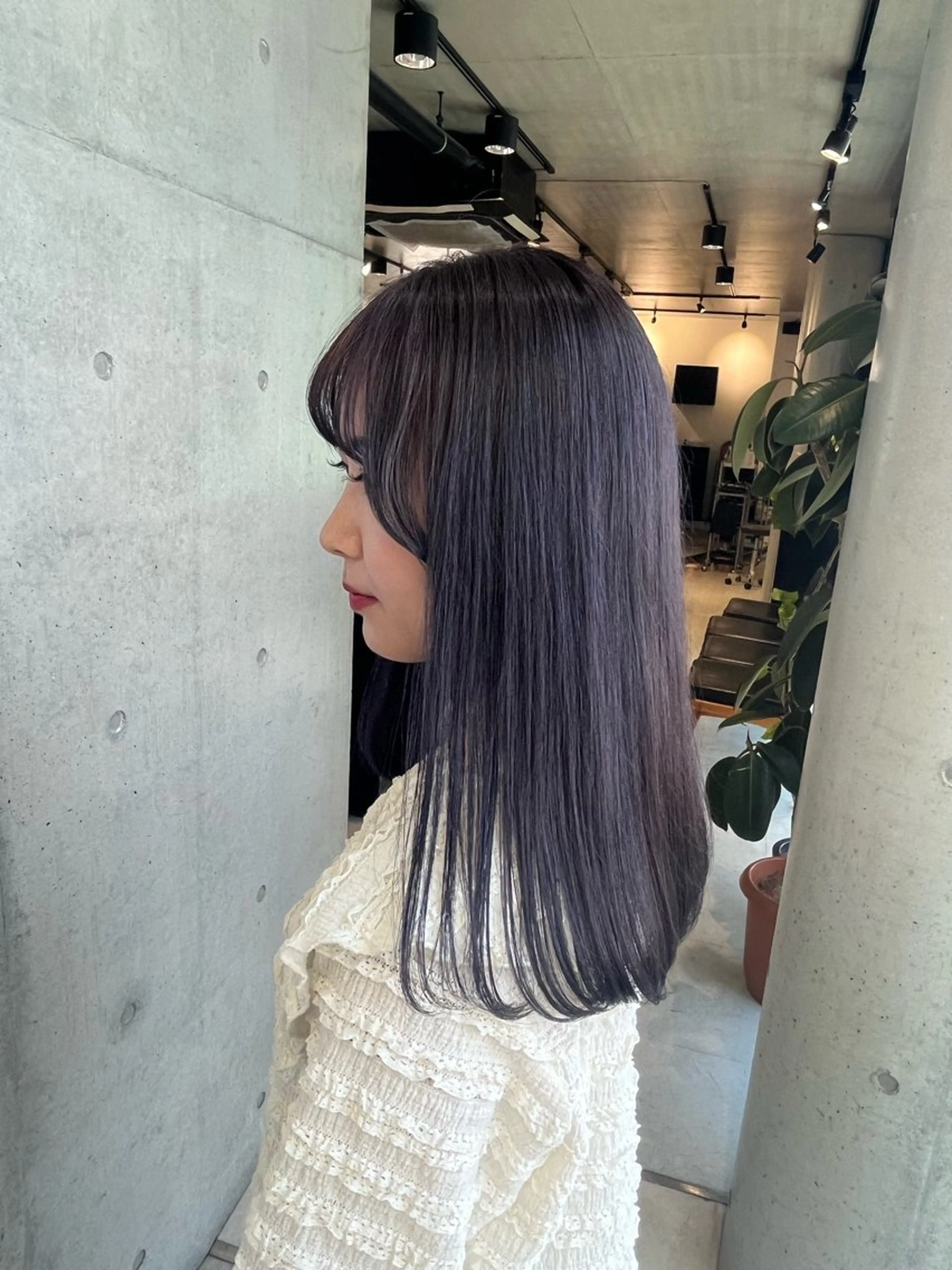 セミロング カラー Luont所属・aren ／透明感colorのヘアスタイル
