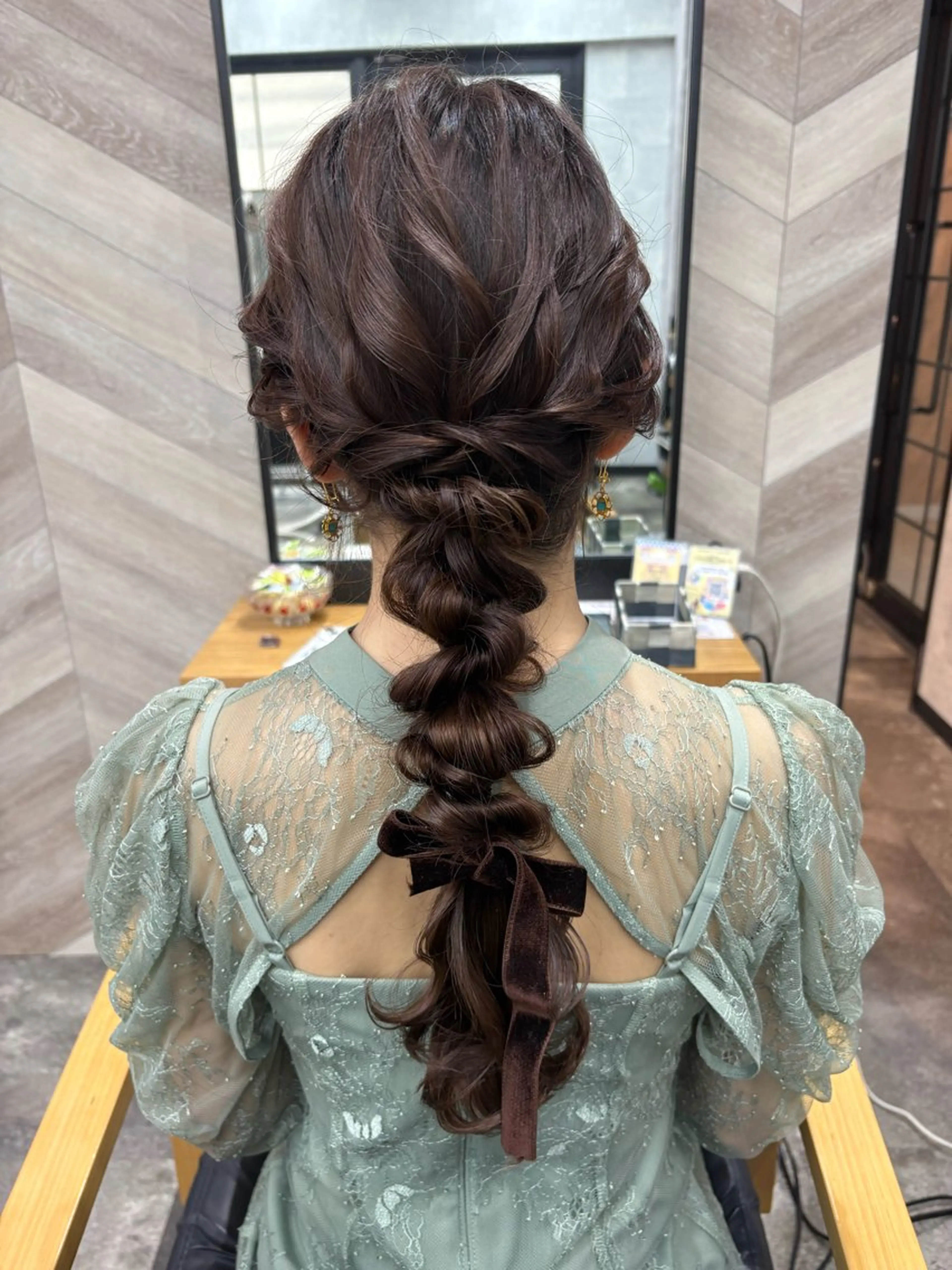 セミロング ヘアアレンジ ヘアセット 飯塚 沙衣のヘアスタイル