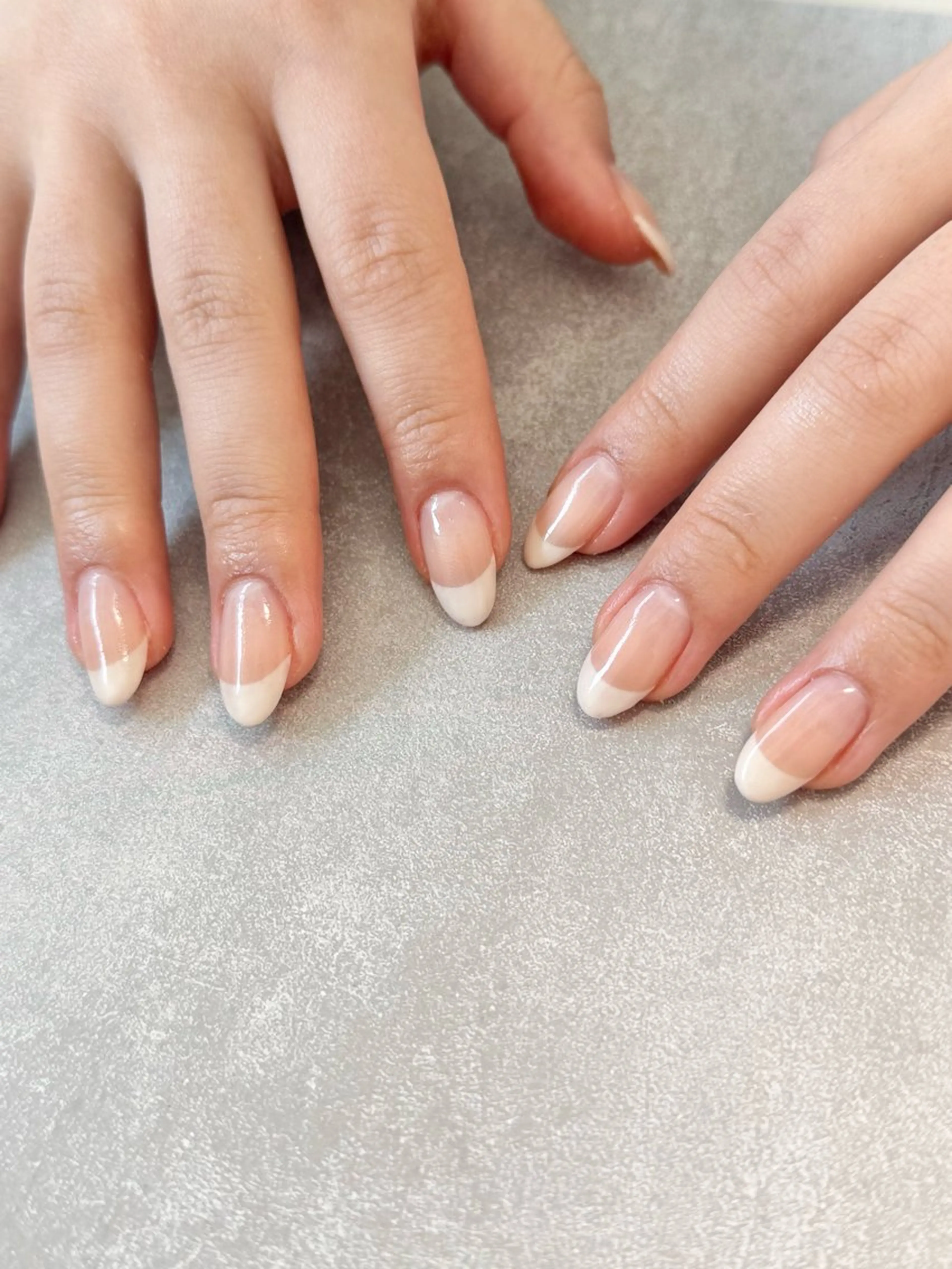 ネイル フレンチネイル ジェルネイル パラジェル 春ネイル ホワイト ハンドネイル nailroom amyのネイルデザイン