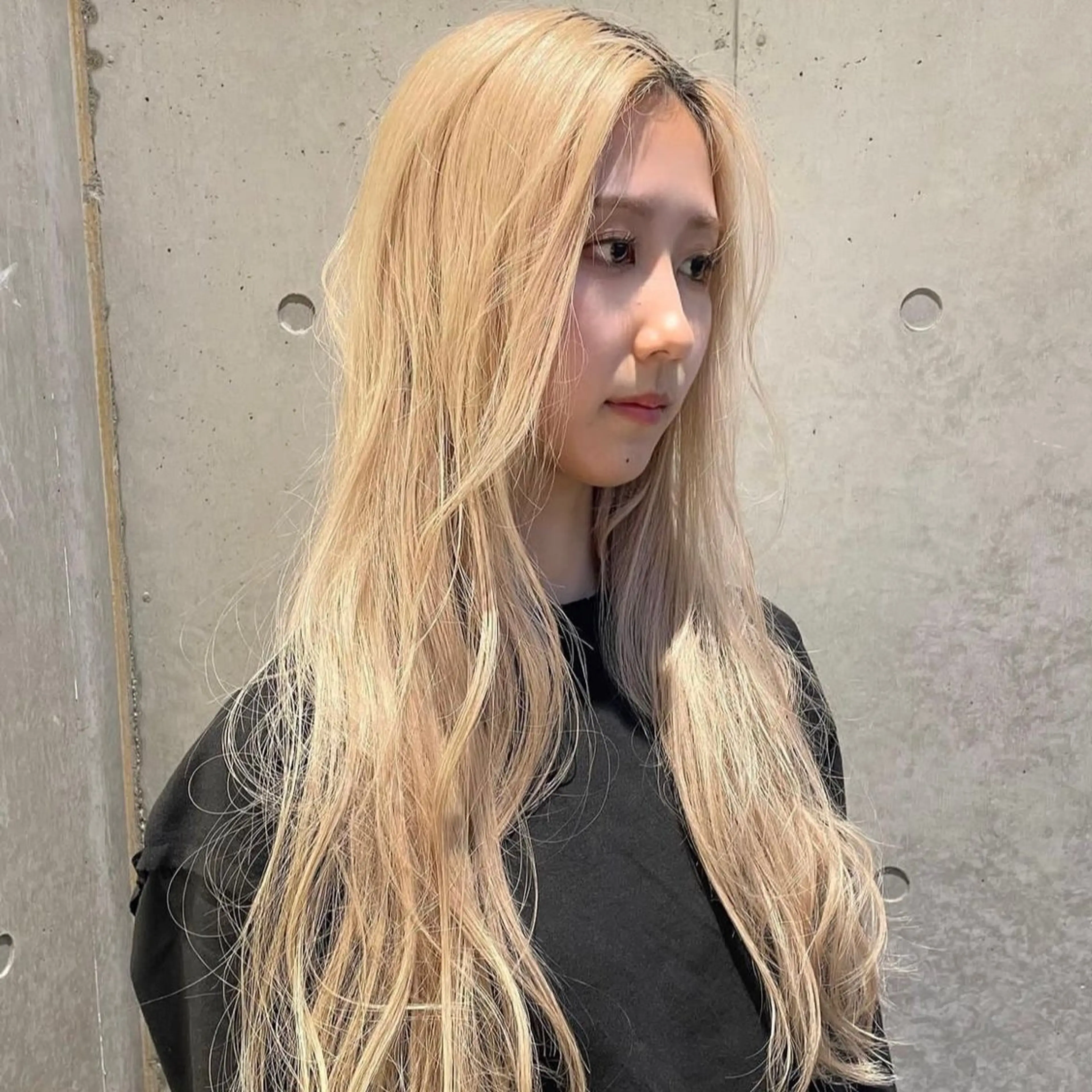 ロング カラー ヘアアレンジ ブリーチ ケアブリーチ ハイトーンカラー カット ヘアカラー トリートメント Mizobe misakiのヘアスタイル