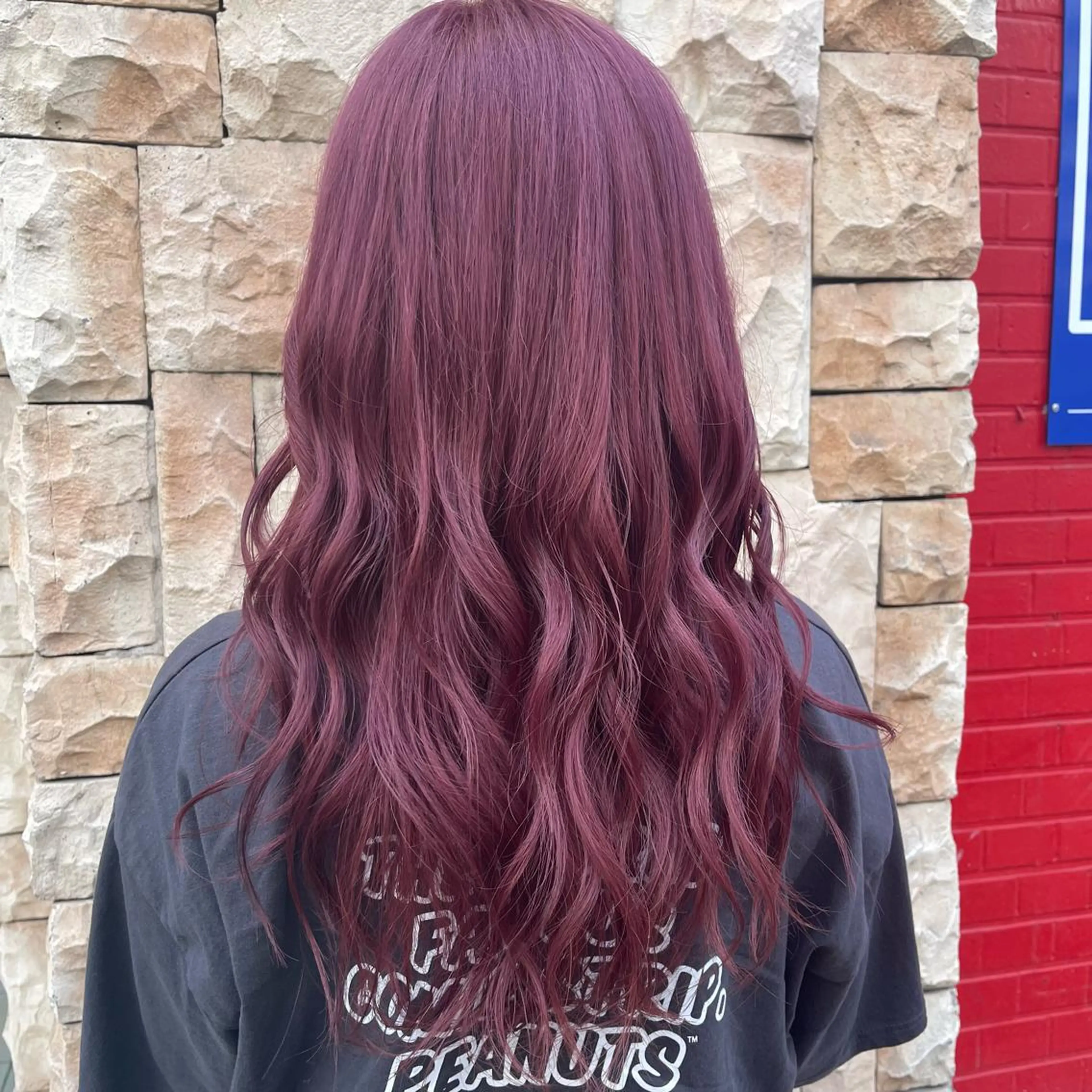 ロング カラー 艶髪 インナーカラーのヘアスタイル