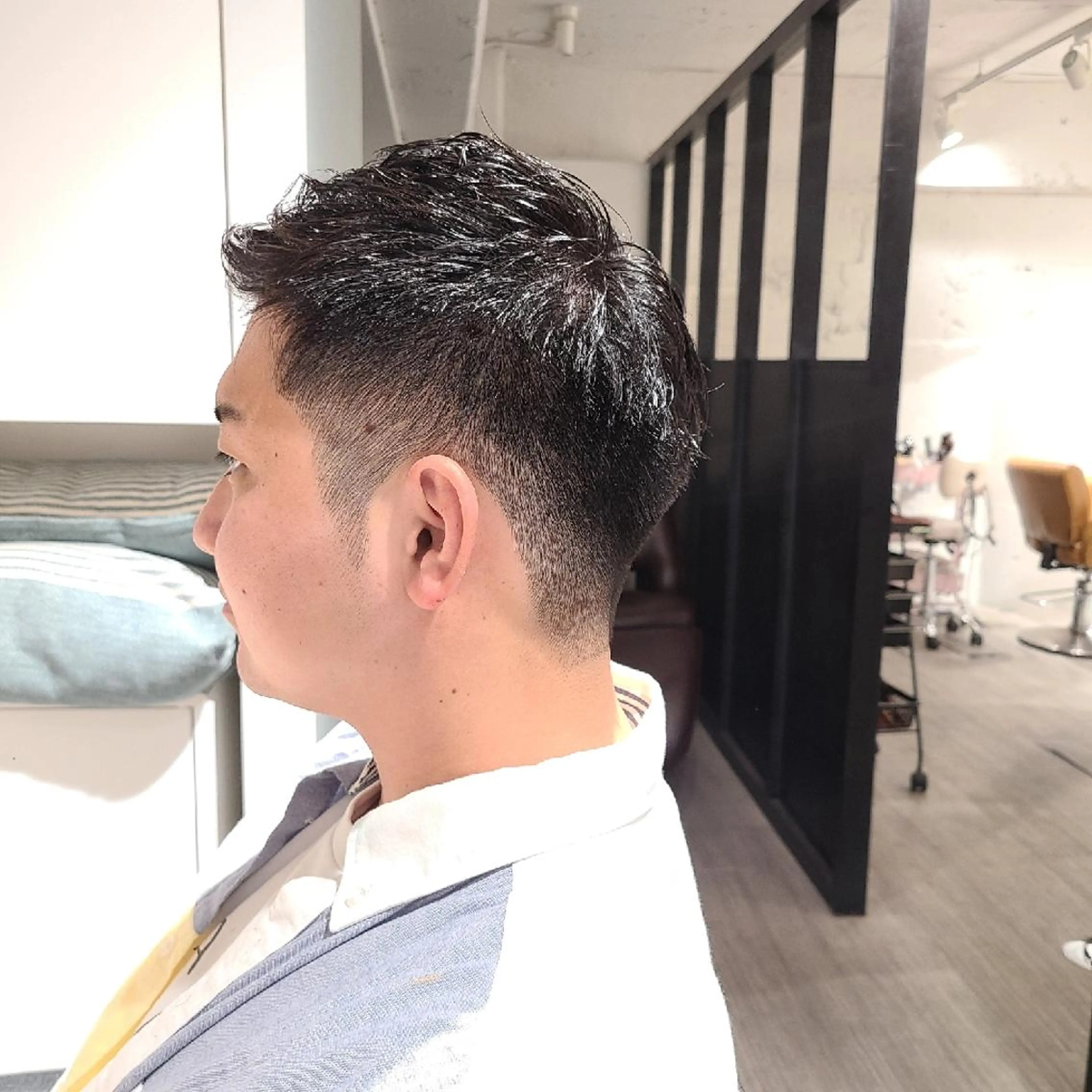 メンズ 刈り上げ 隈元 光のヘアスタイル