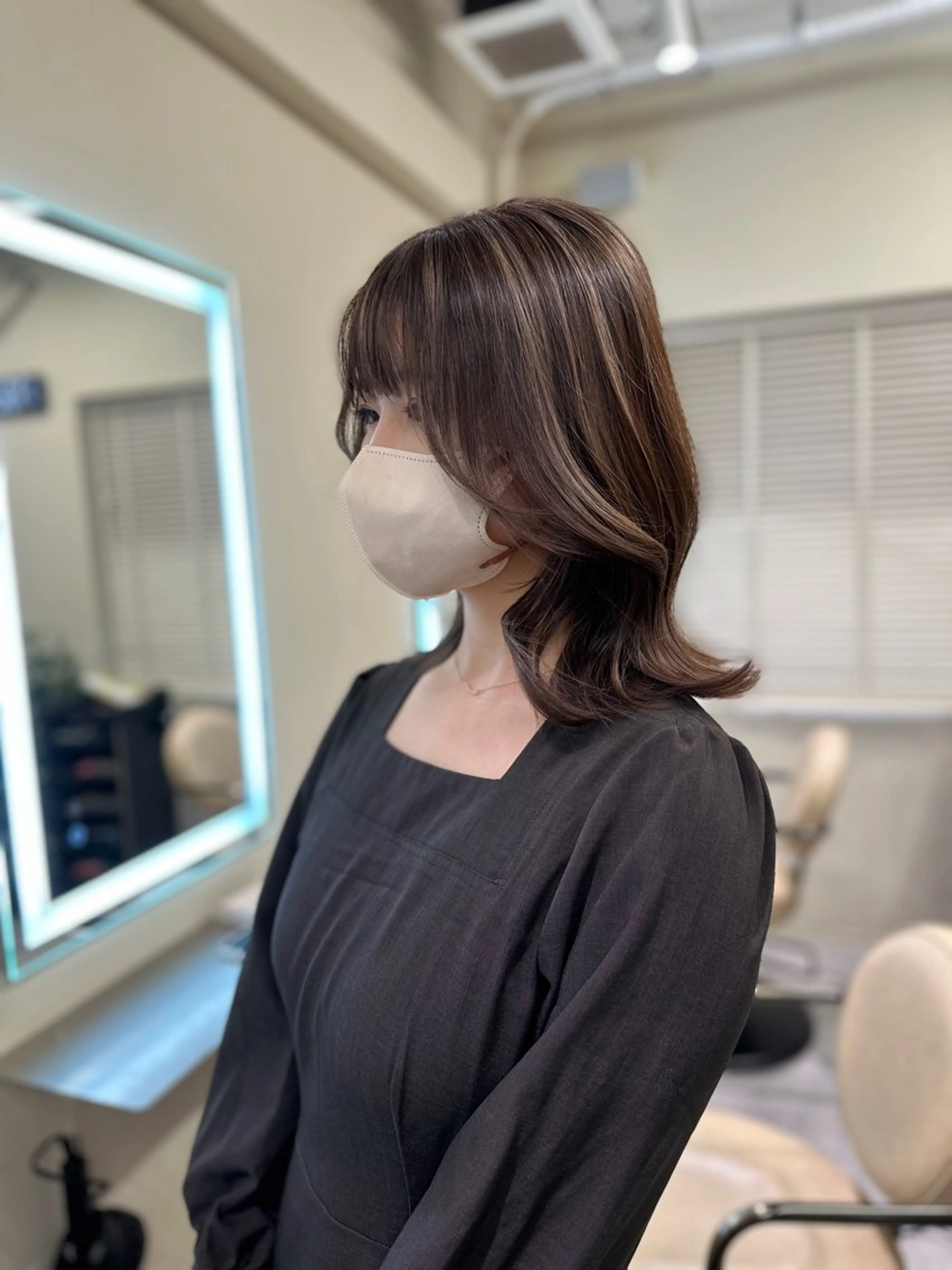 セミロング カラー アディクシーカラー バレイヤージュ ブリーチ デザインカラー ダブルカラー カット ヘアカラー トリートメント レイヤーカット nude ヘア大和のヘアスタイル