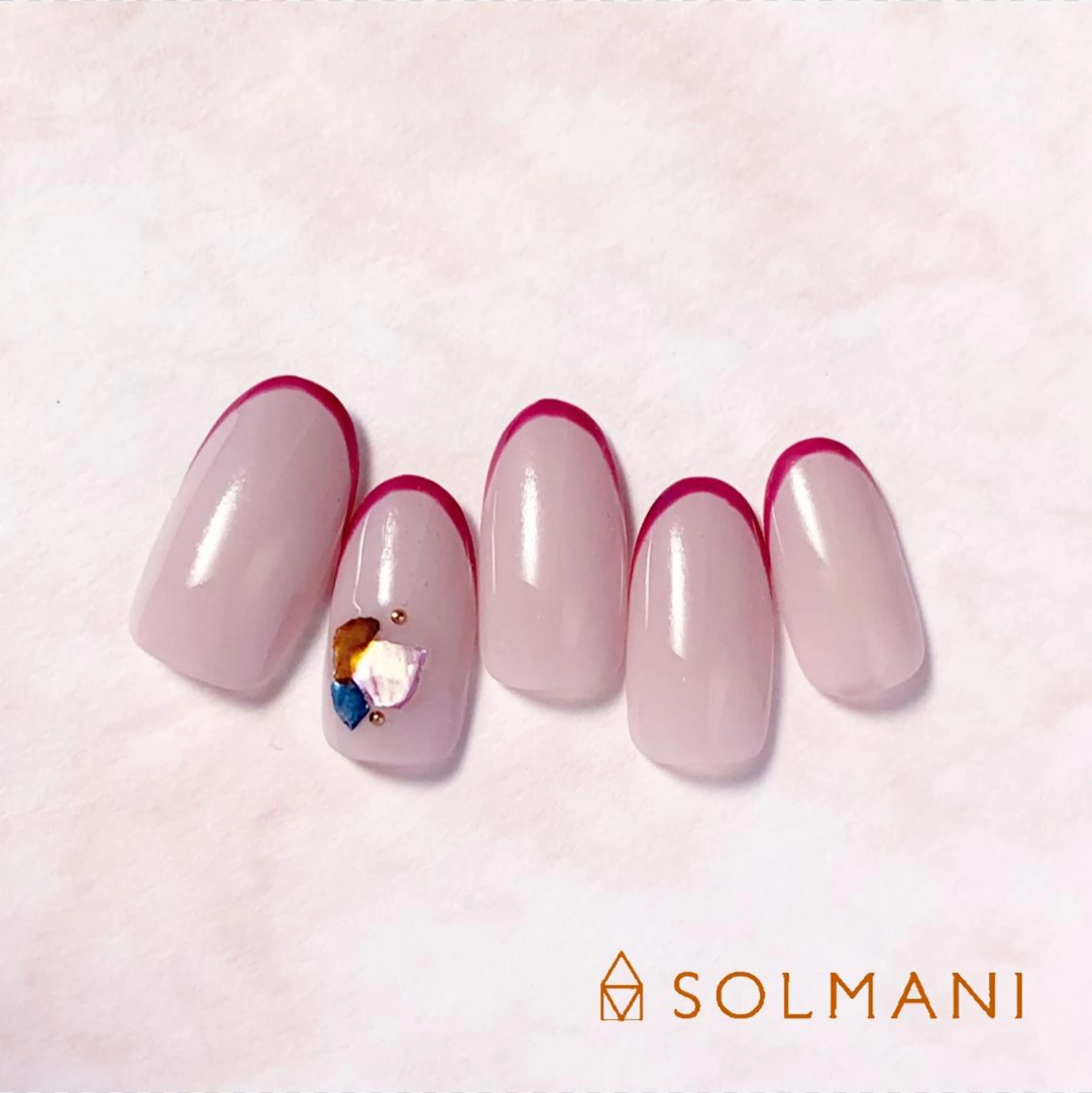 ネイル フレンチネイル SOLMANI 予約担当のネイルデザイン