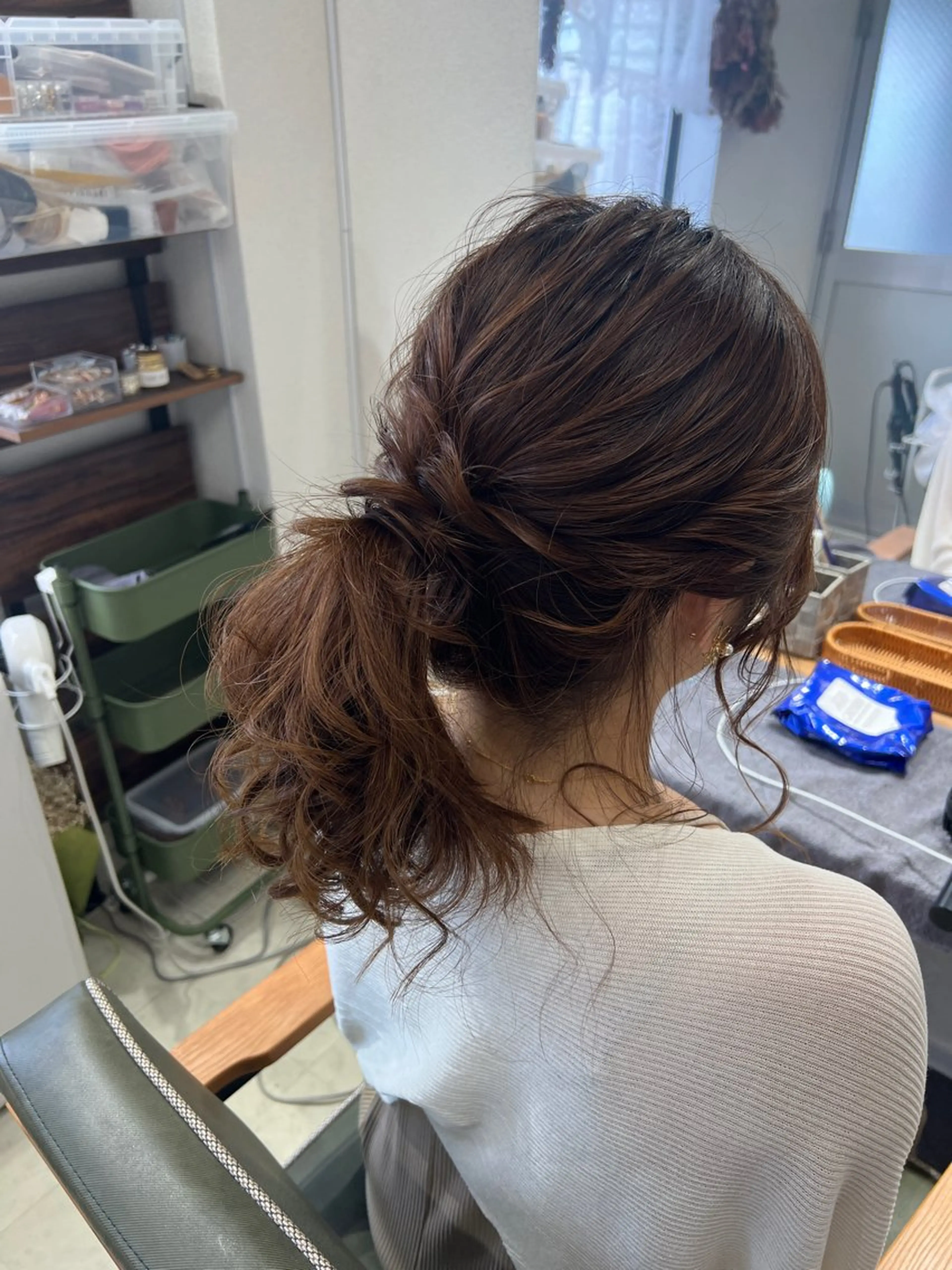 セミロング ヘアアレンジ ポニーテール 山室 敬義のヘアスタイル