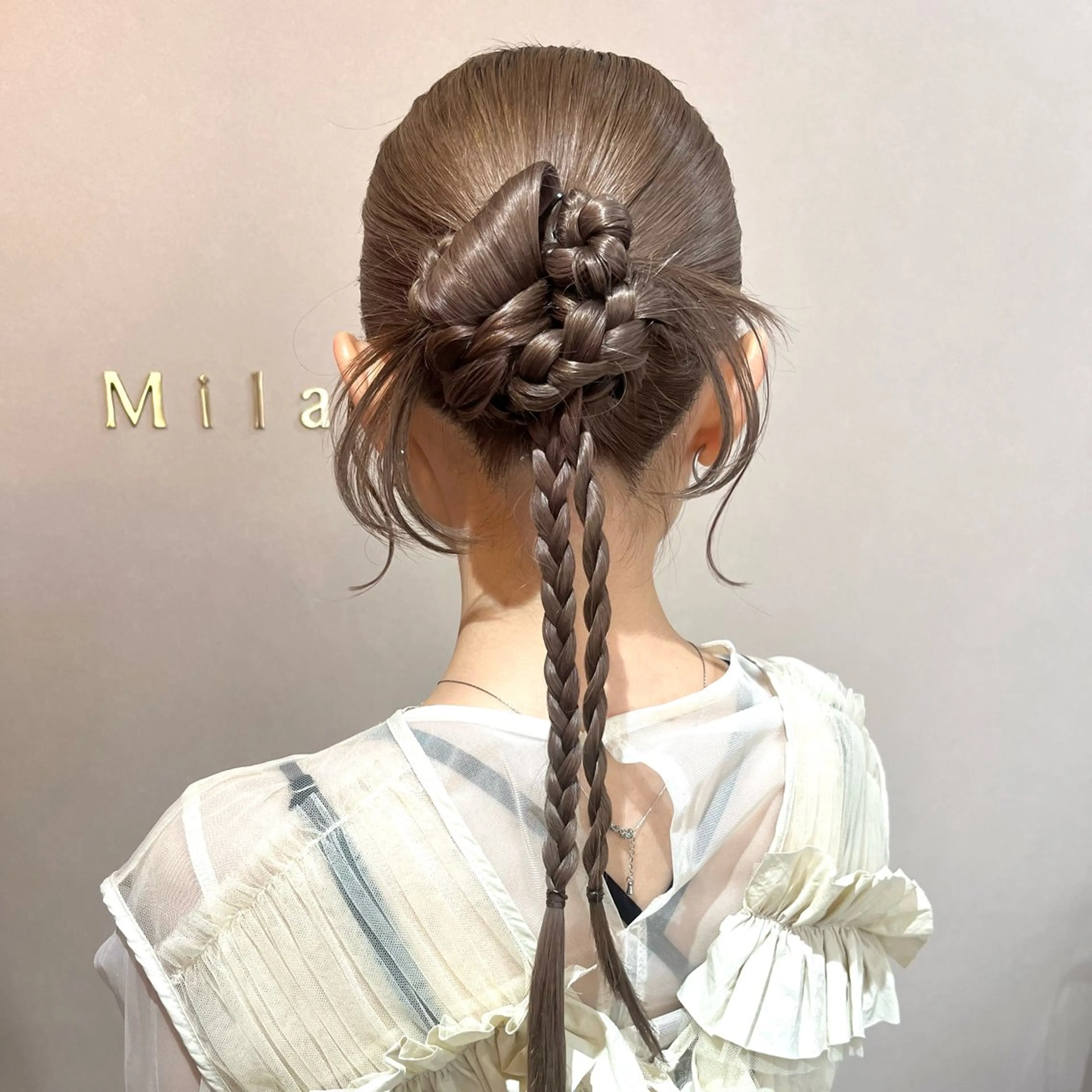 ヘアアレンジ ヘアセット Mila Akariのヘアスタイル