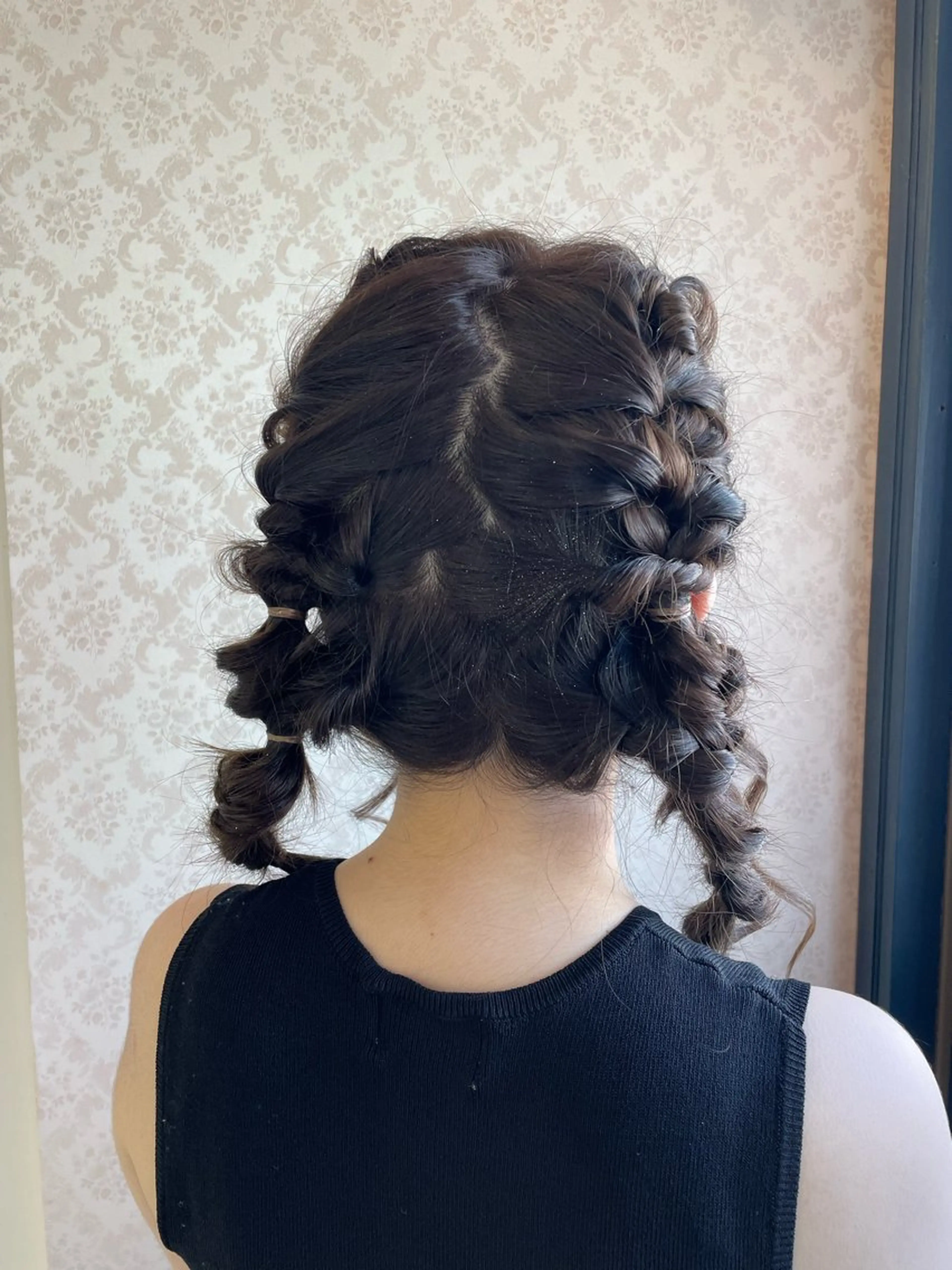 ヘアアレンジ ヒヨシ ルナのヘアスタイル