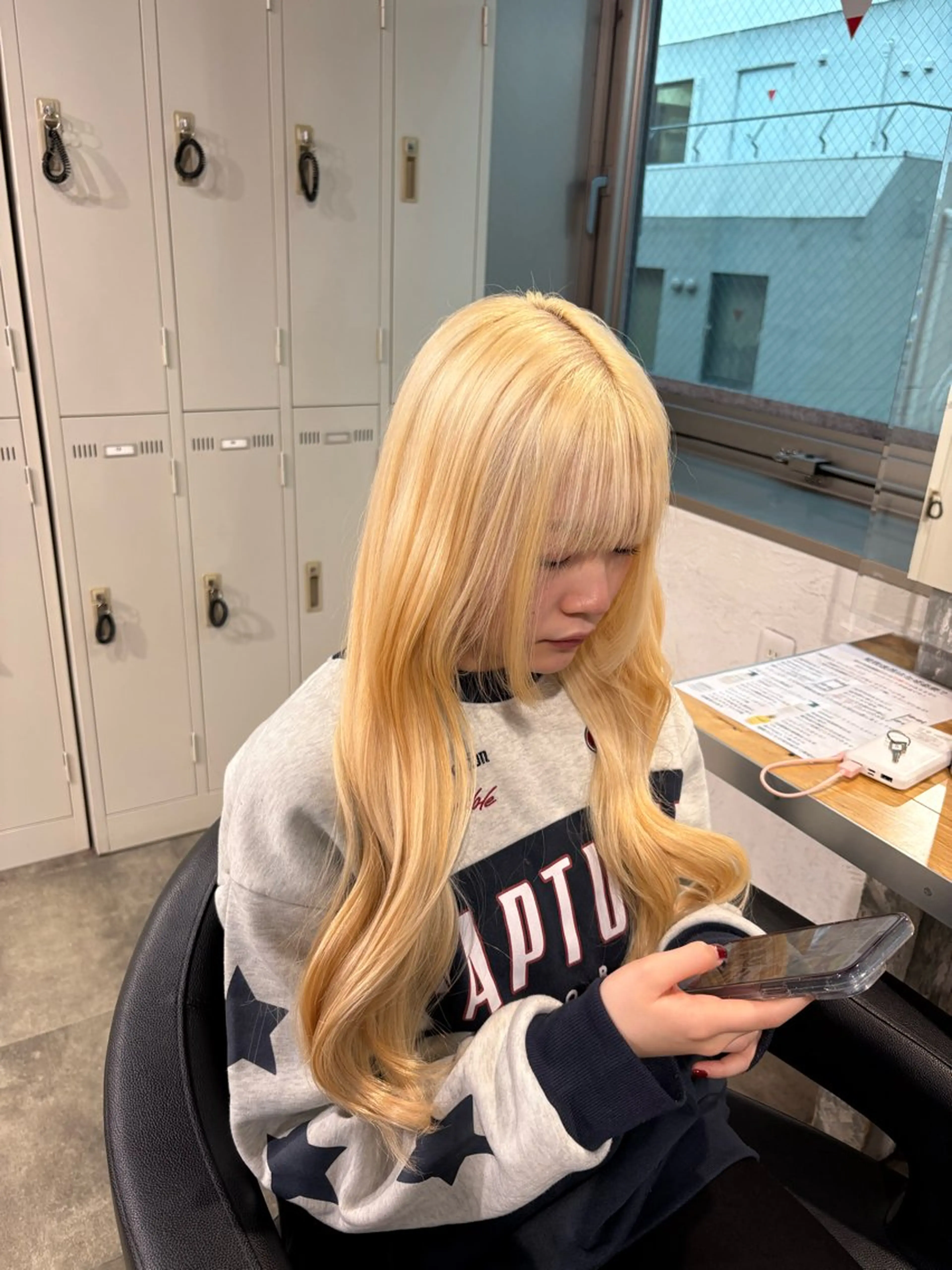 ロング カラー ヘアカラー トリートメント ハイトーンブロンド 横浜💞ミオのヘアスタイル