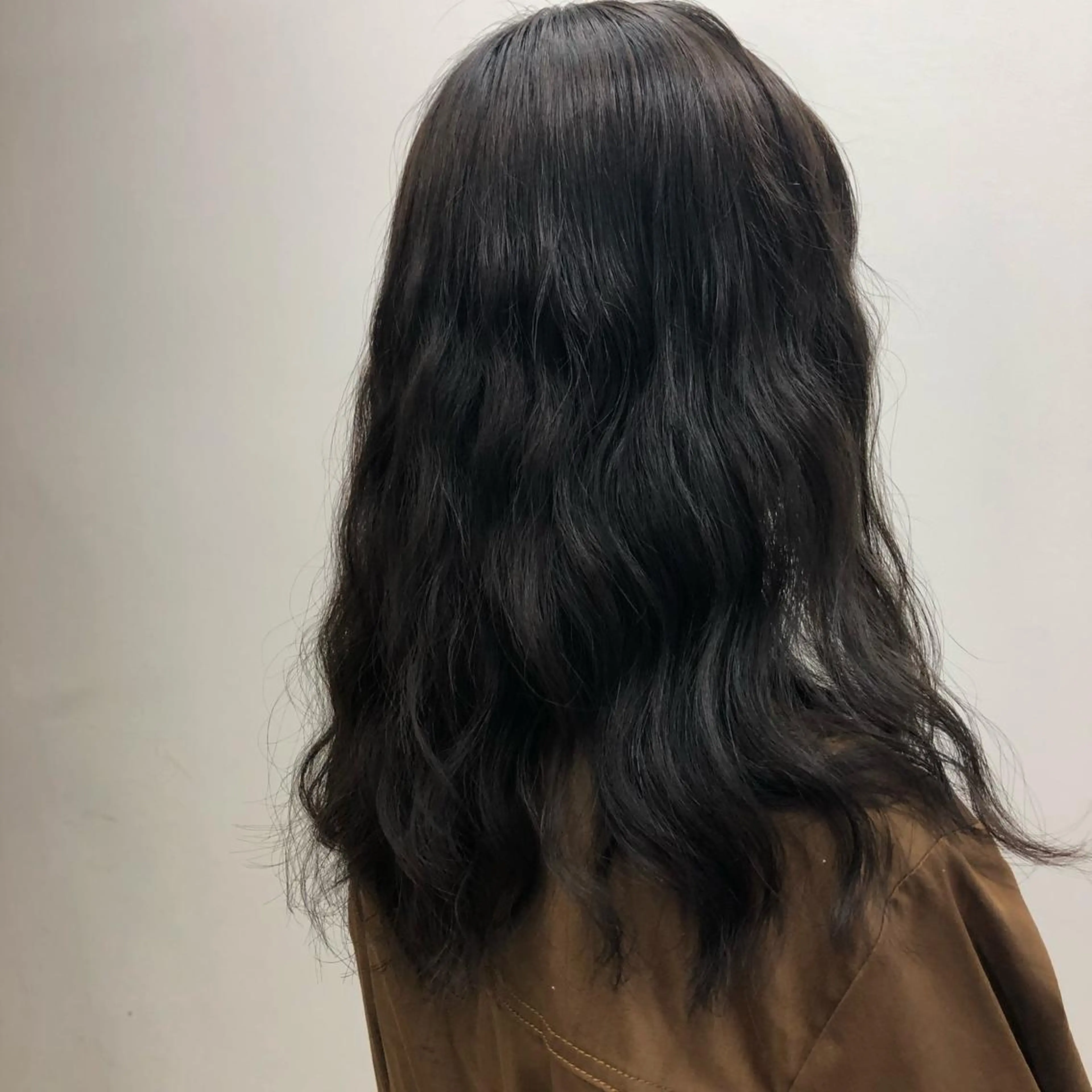 ミディアム カラー パーマ ヘアアレンジ ミディアムパーマ apish aoyama所属・武 愛子の眉毛・アイブロウイメージ