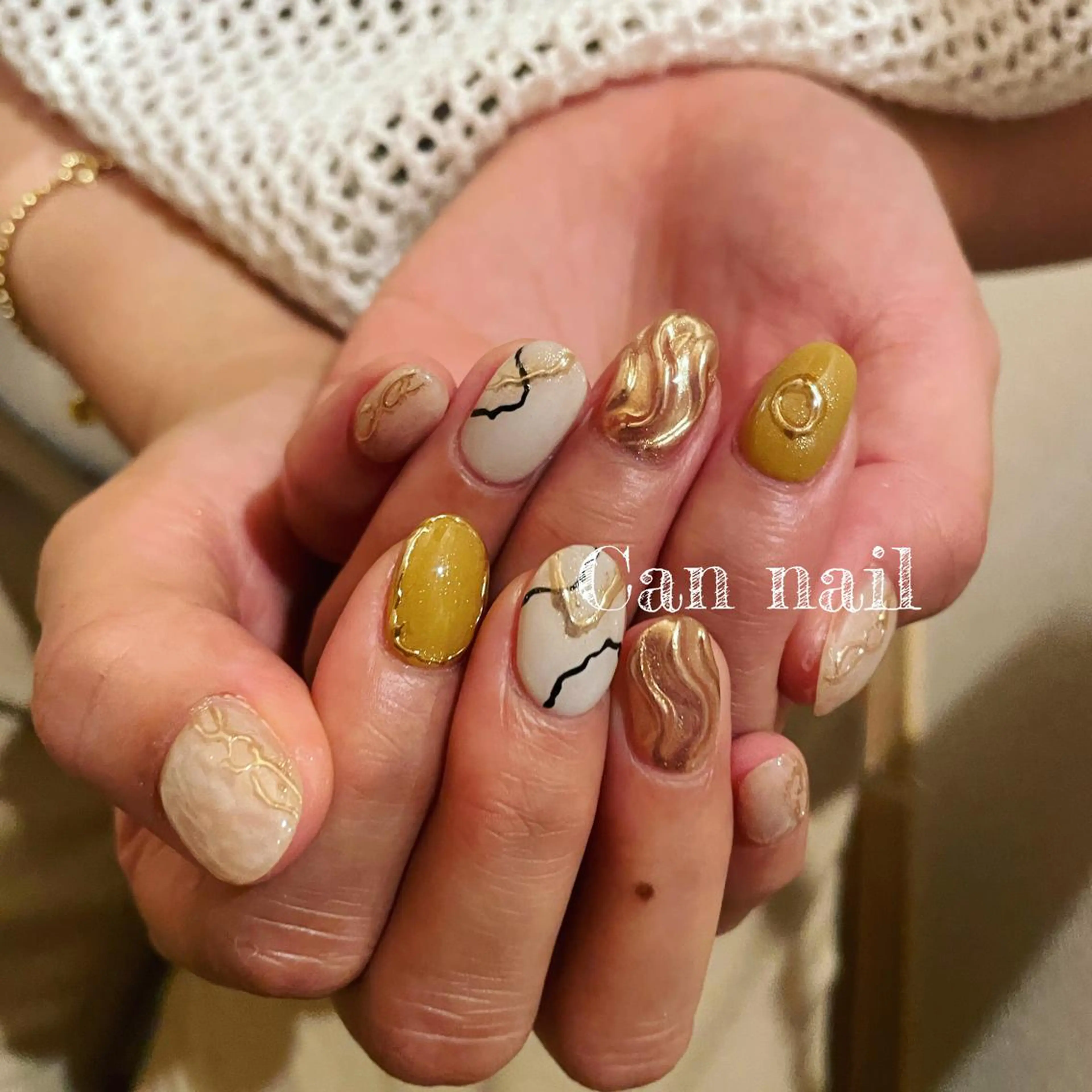 ミディアム ネイル Parfum パルファンのネイルデザイン