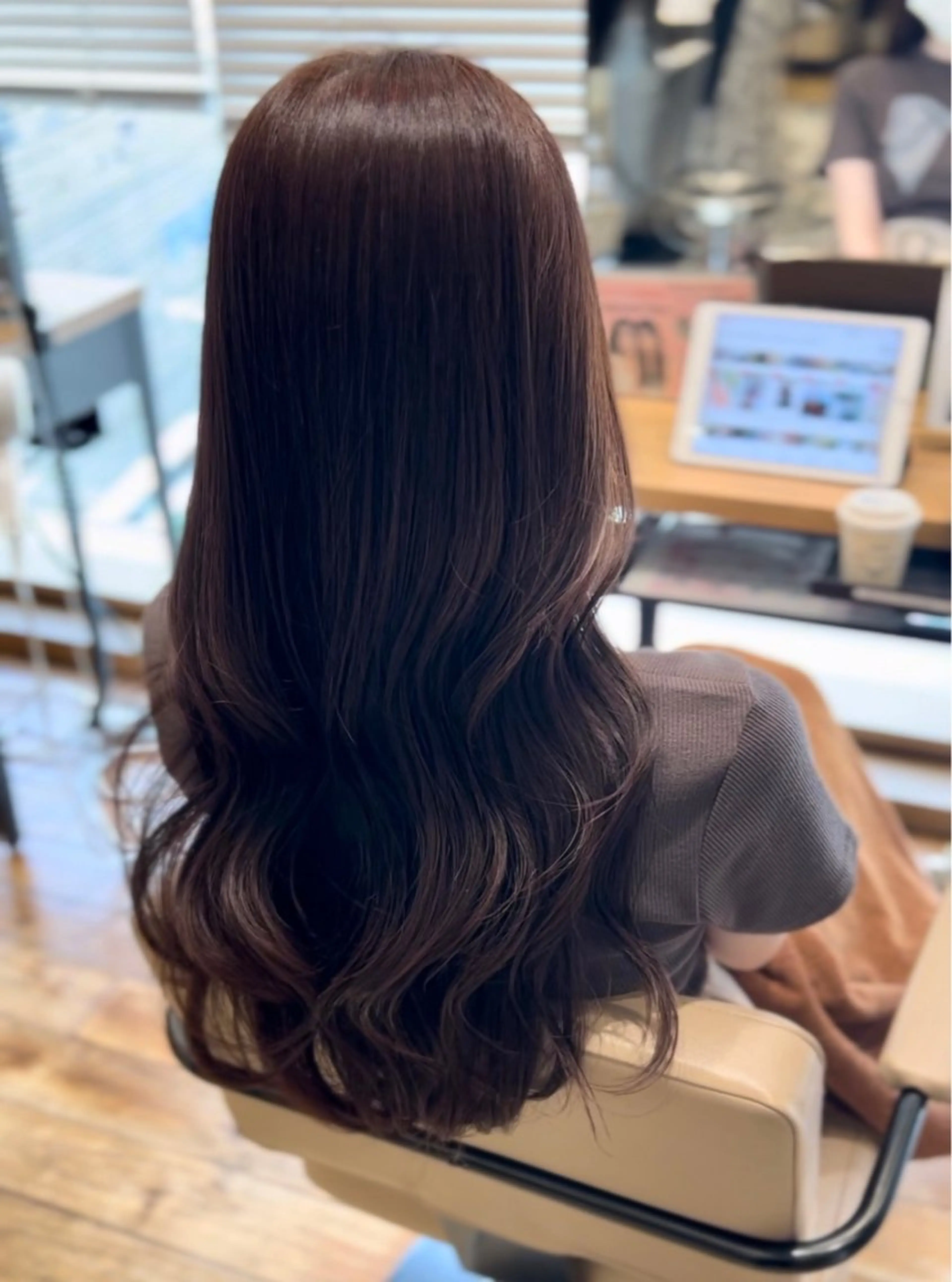 ロング くびれヘア レイヤーカット ロング カット ヘアカラー トリートメント 🧡くびれヘア/前髪 顔周り🧡久原結衣のヘアスタイル