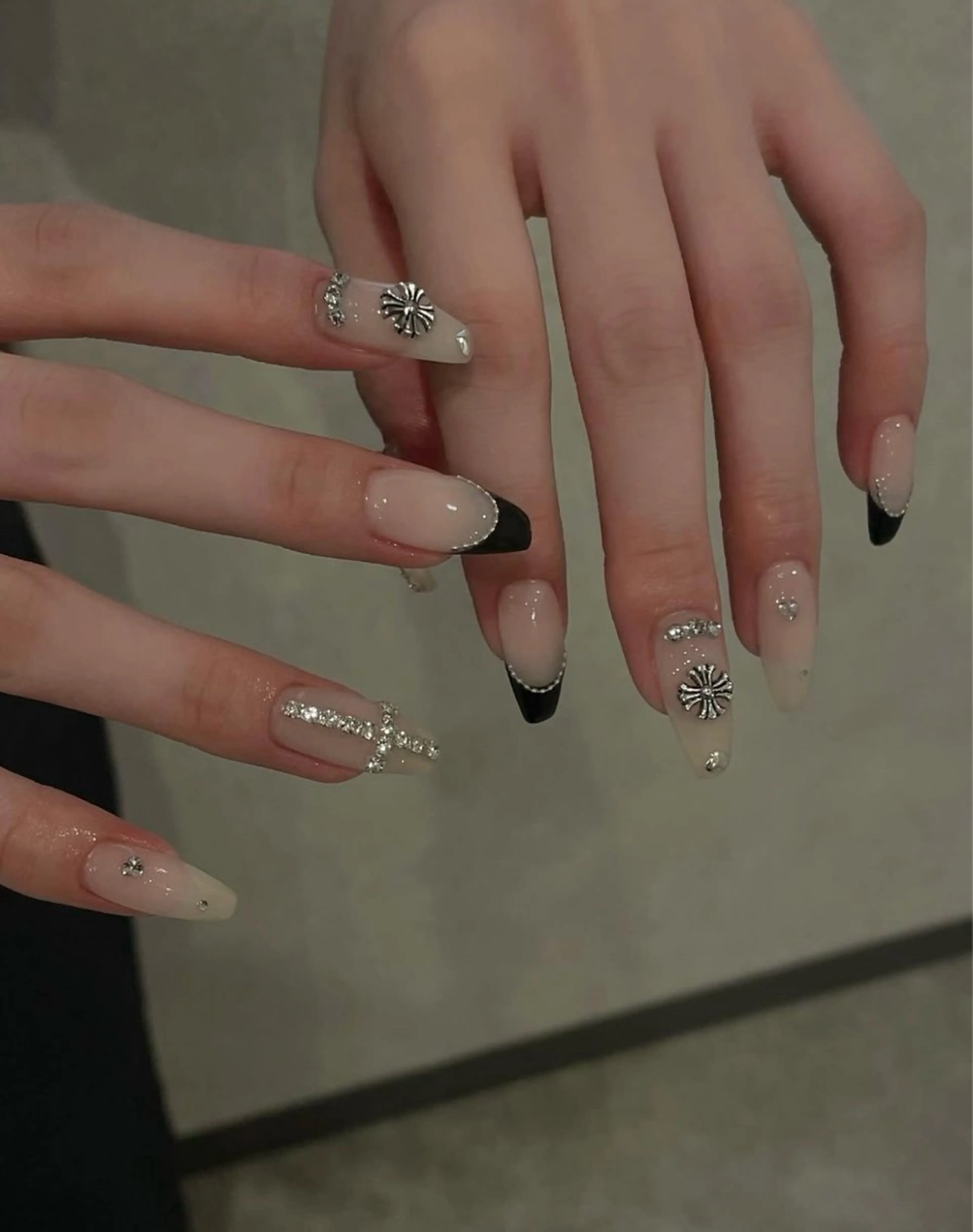 ネイル ハンドネイル BERA NAILSのネイルデザイン