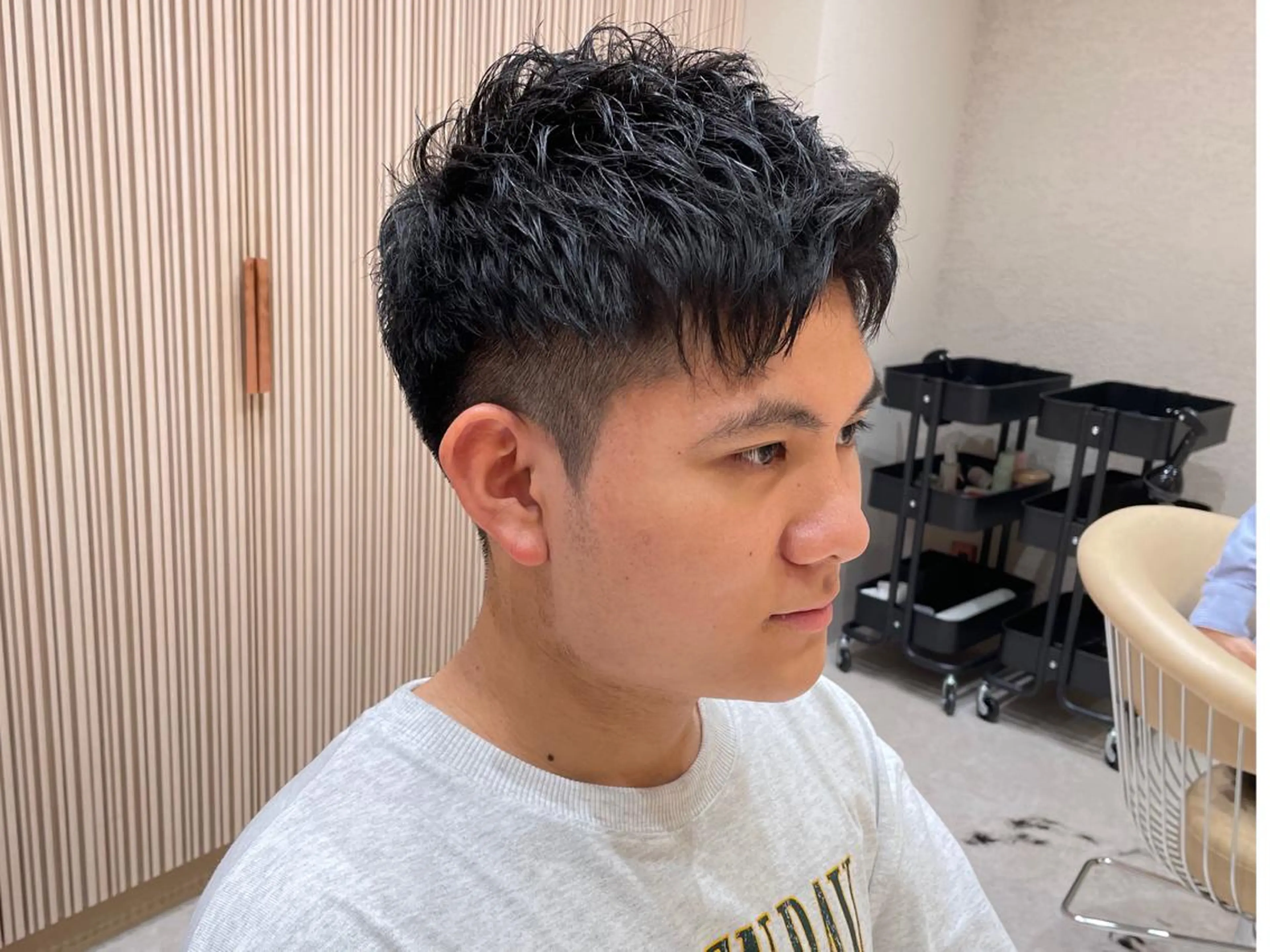 メンズ カット NO.1メンズパーマ メンズ特化　萱原大幹のヘアスタイル
