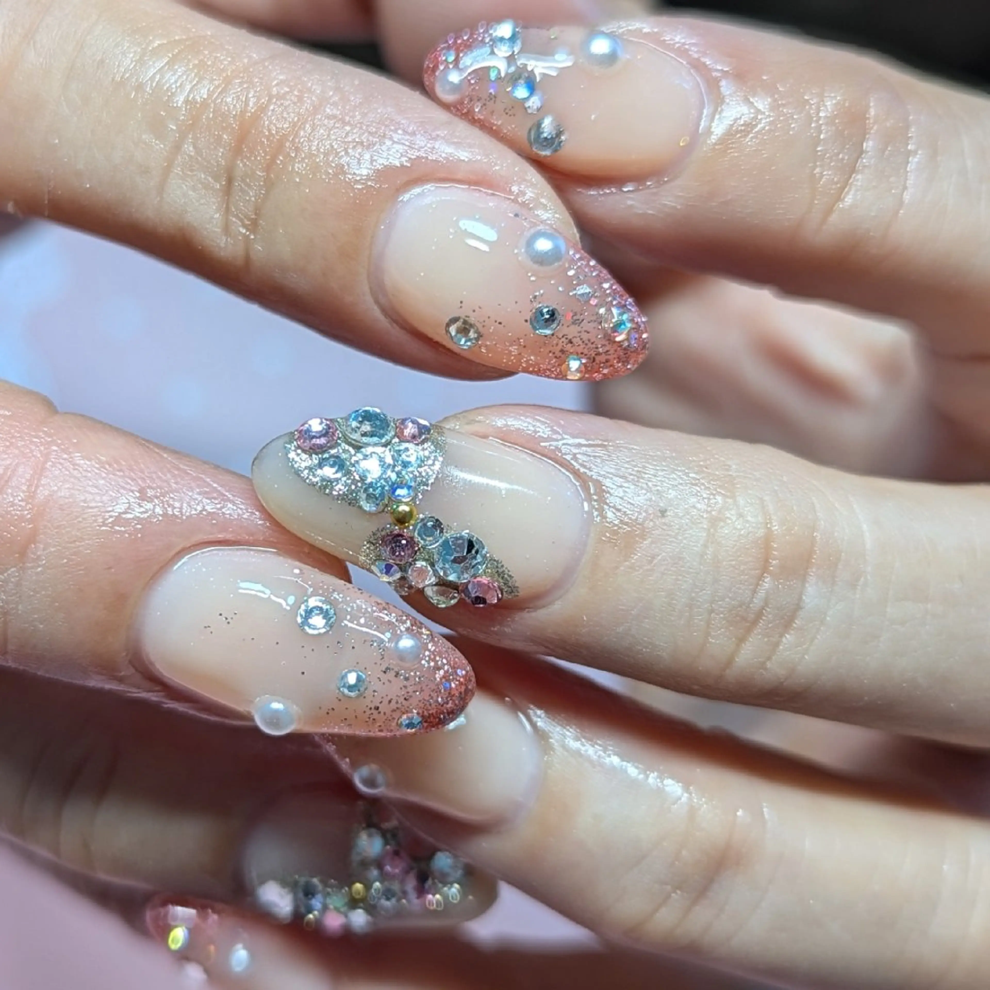 ネイル アートネイル ラメ(グリッター) ラメグラデーション ワンカラーネイル リボン SalonRhyme サロンライムのネイルデザイン