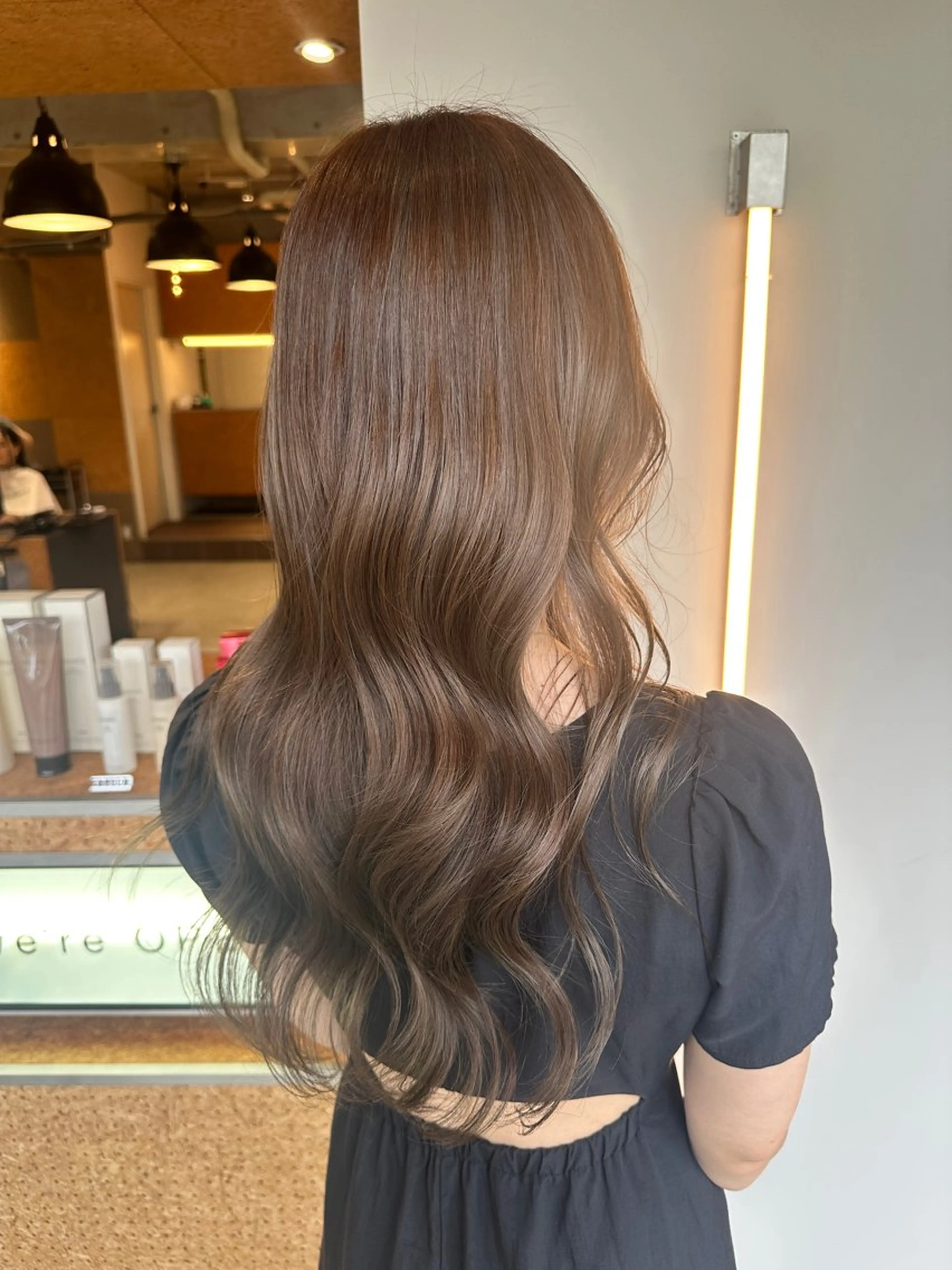 ロング カット ヘアカラー 古川 杏果のヘアスタイル