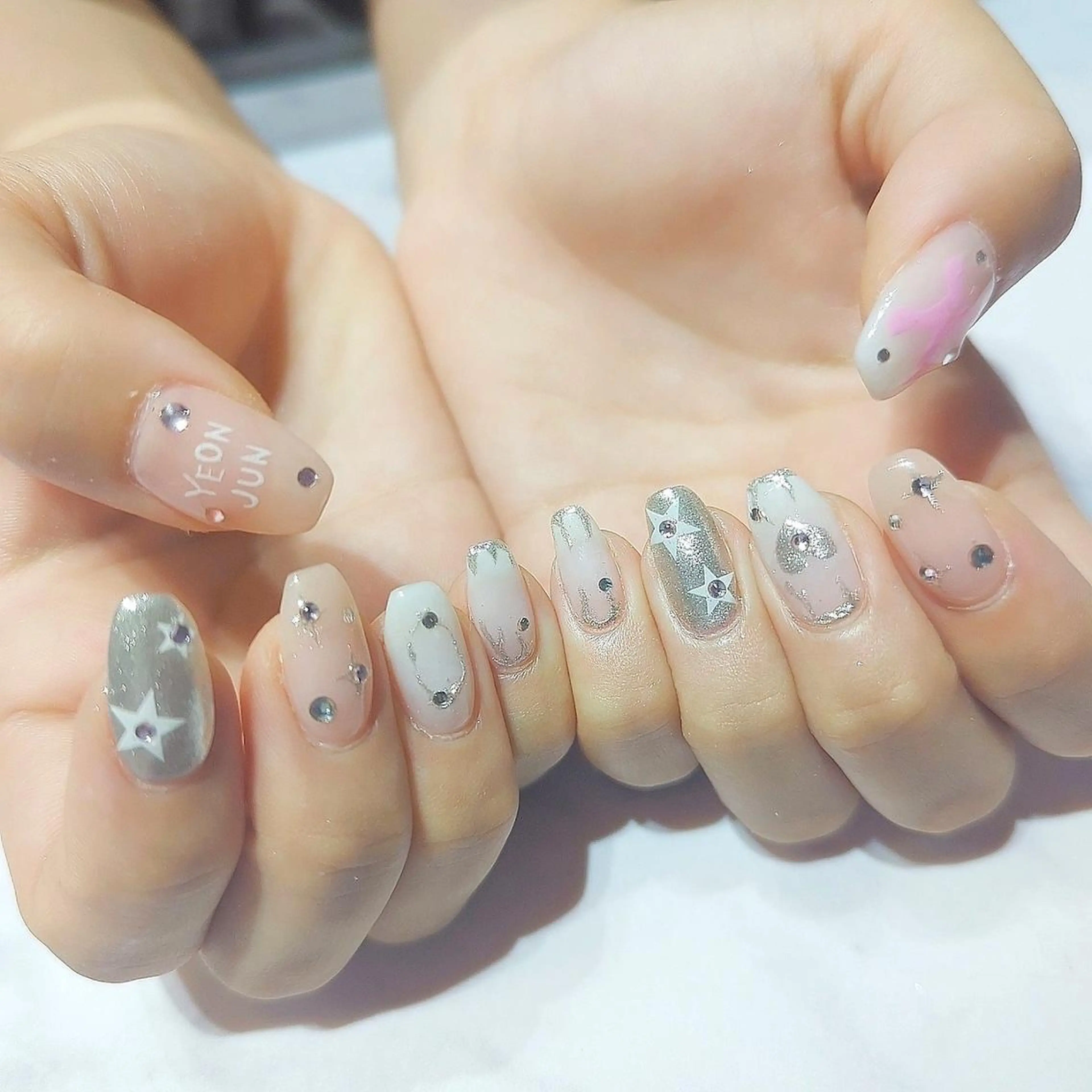 ネイル ジェルネイル あ きのネイルデザイン