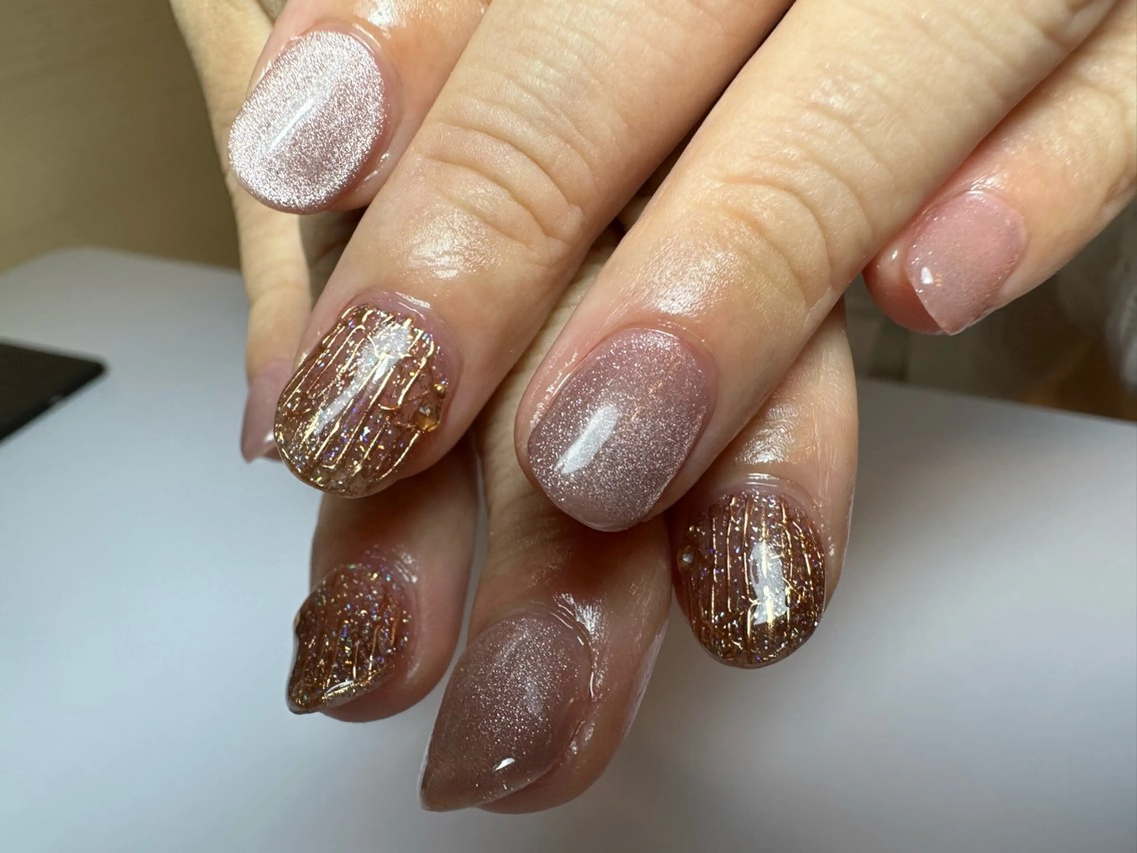 ミディアム ハンドネイル shandy nail所属・shandy nailのネイルデザイン