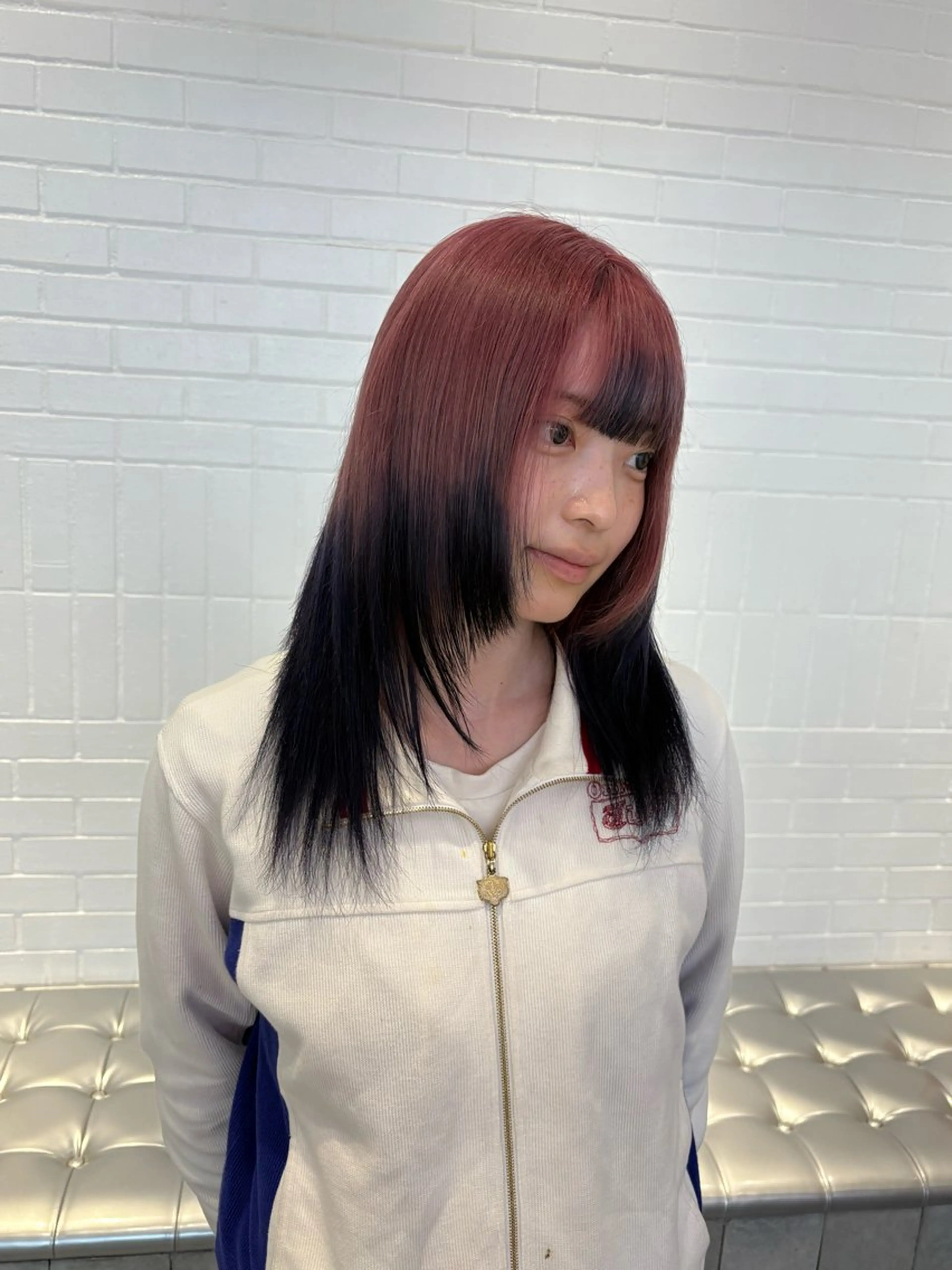 ミディアム カラー ヘアカラー ハイトーン×デザイン 🪽🫧HIKARIのヘアスタイル