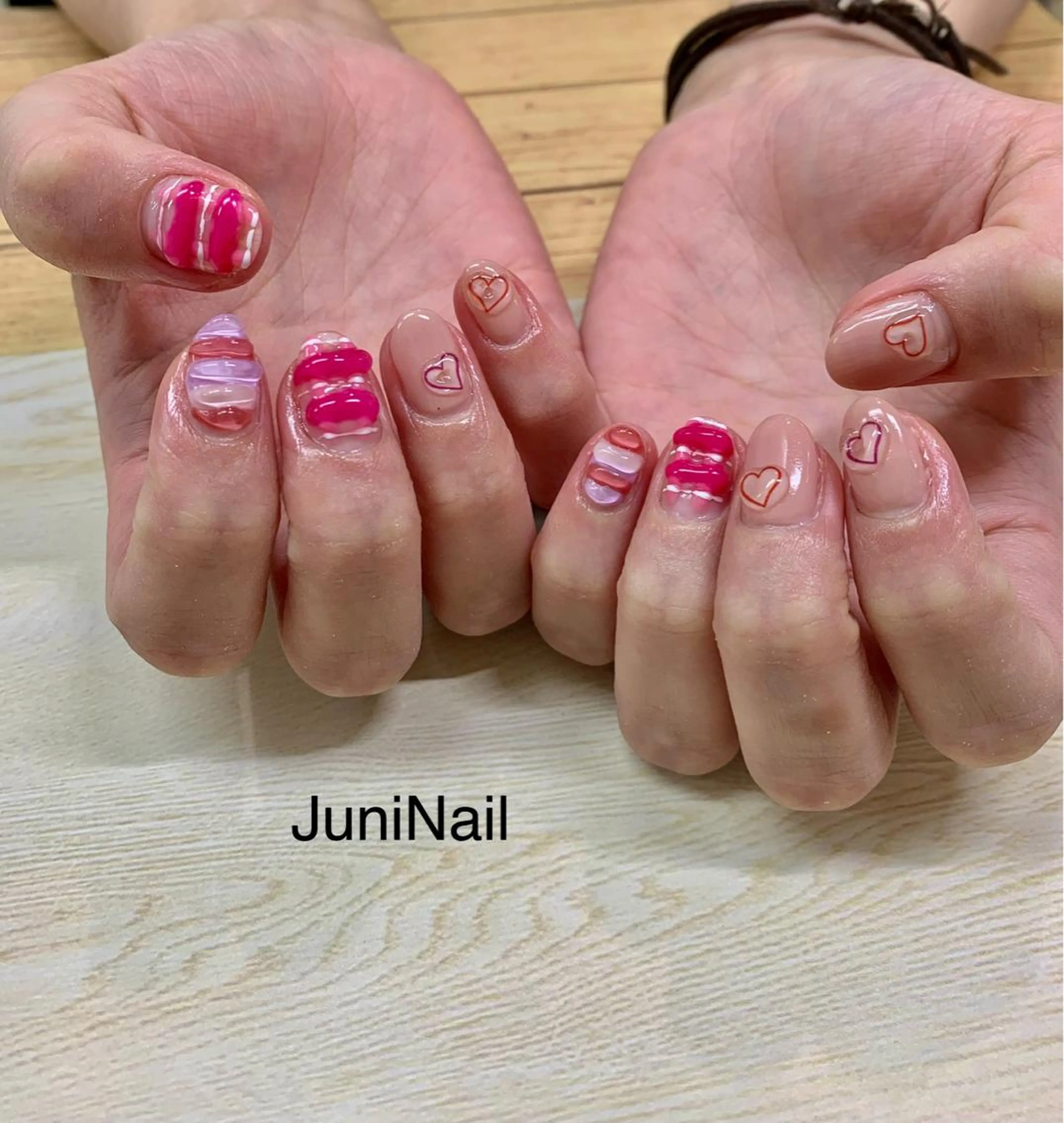 ネイル オーロラネイル クリアネイル フラッシュネイル フレンチネイル 氷ネイル・うるうるネイル ハンドネイル JuniNail韓国 ネイリストsuのネイルデザイン