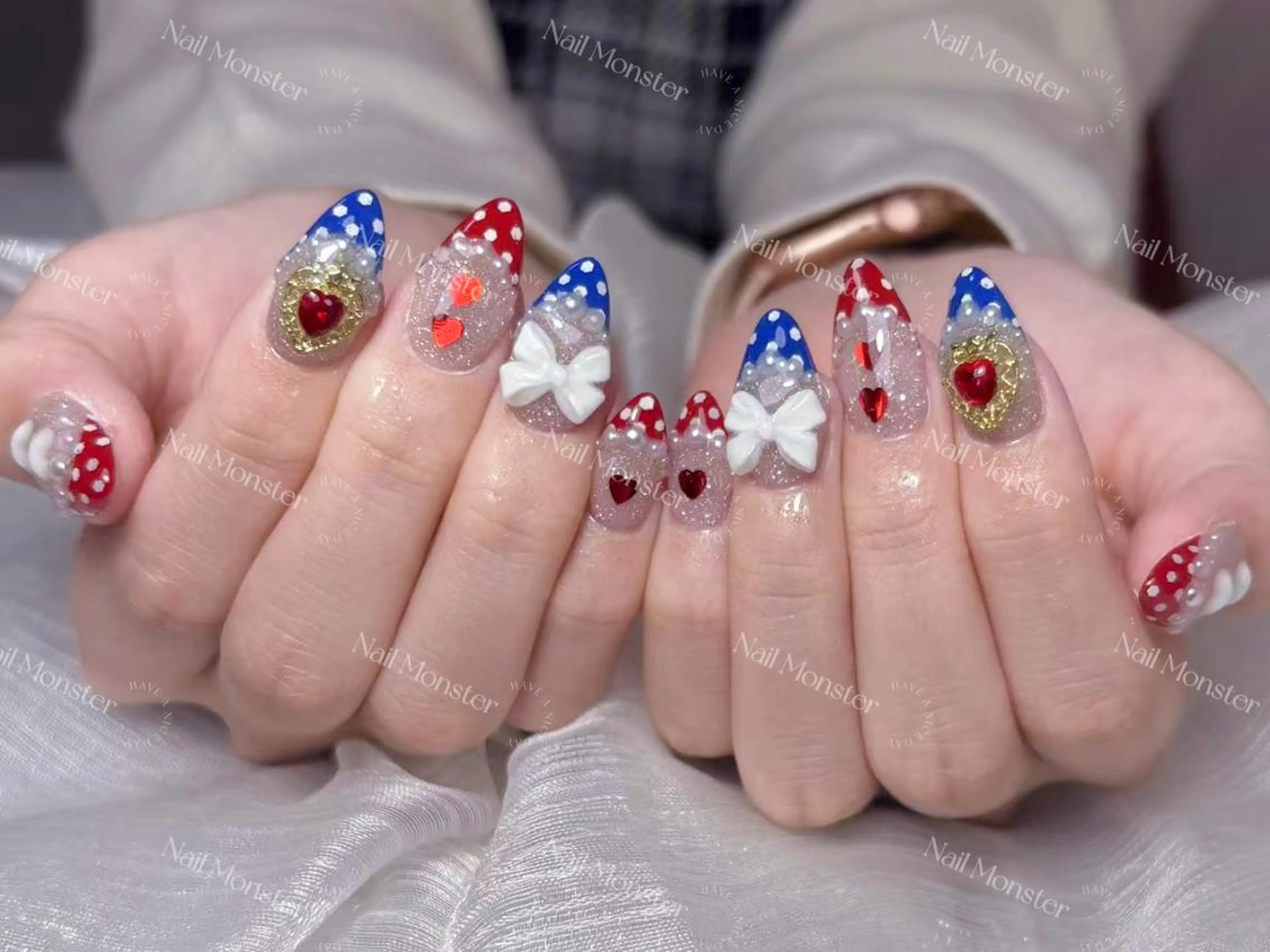 ネイル アートネイル オーロラネイル ガーリー キラキラネイル 韓国ネイル ハンドネイル DIAMOND Nail🥇のネイルデザイン