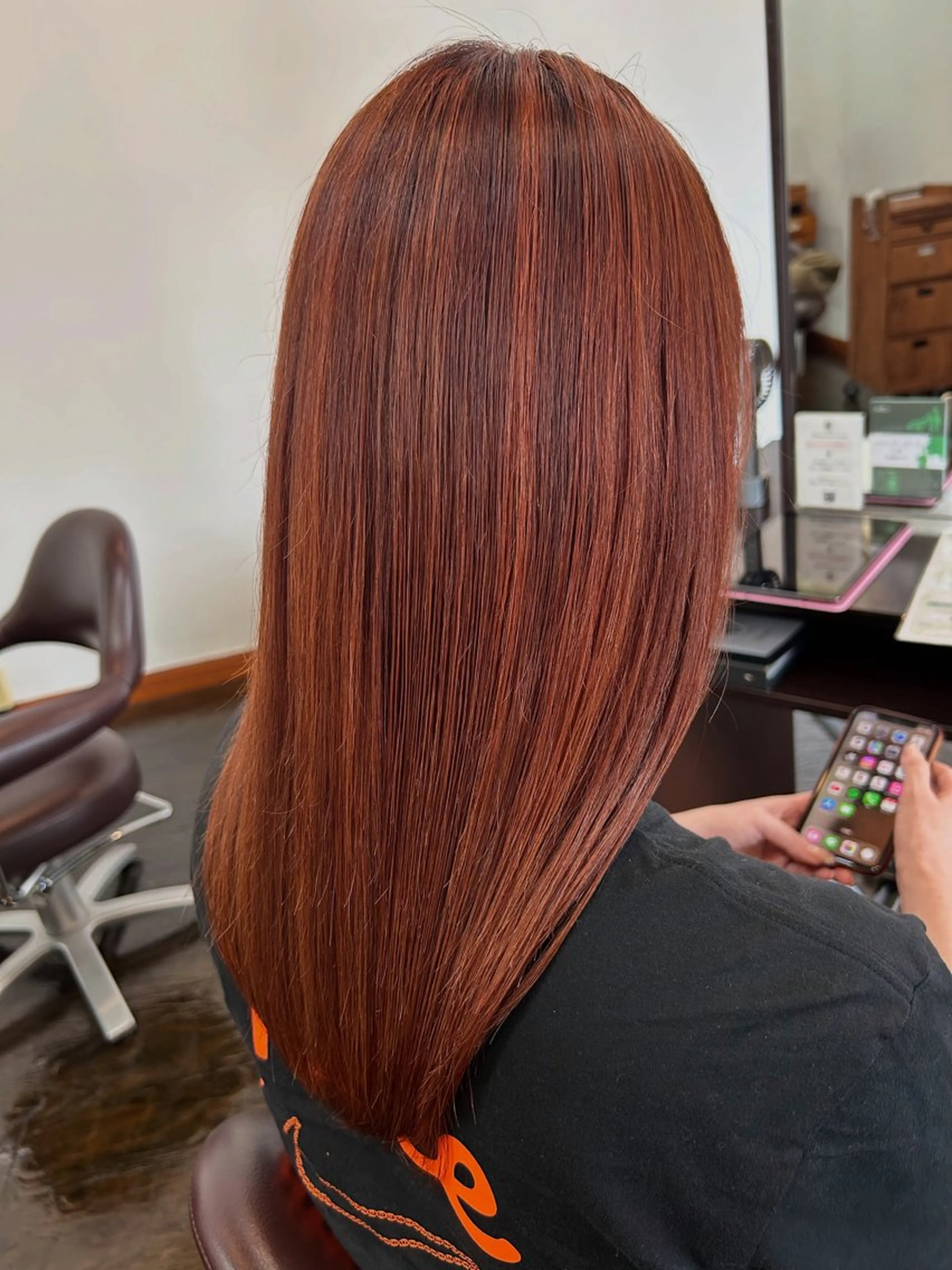 カラー ハイライトカラー オレンジ 坂本 瑞季のヘアスタイル