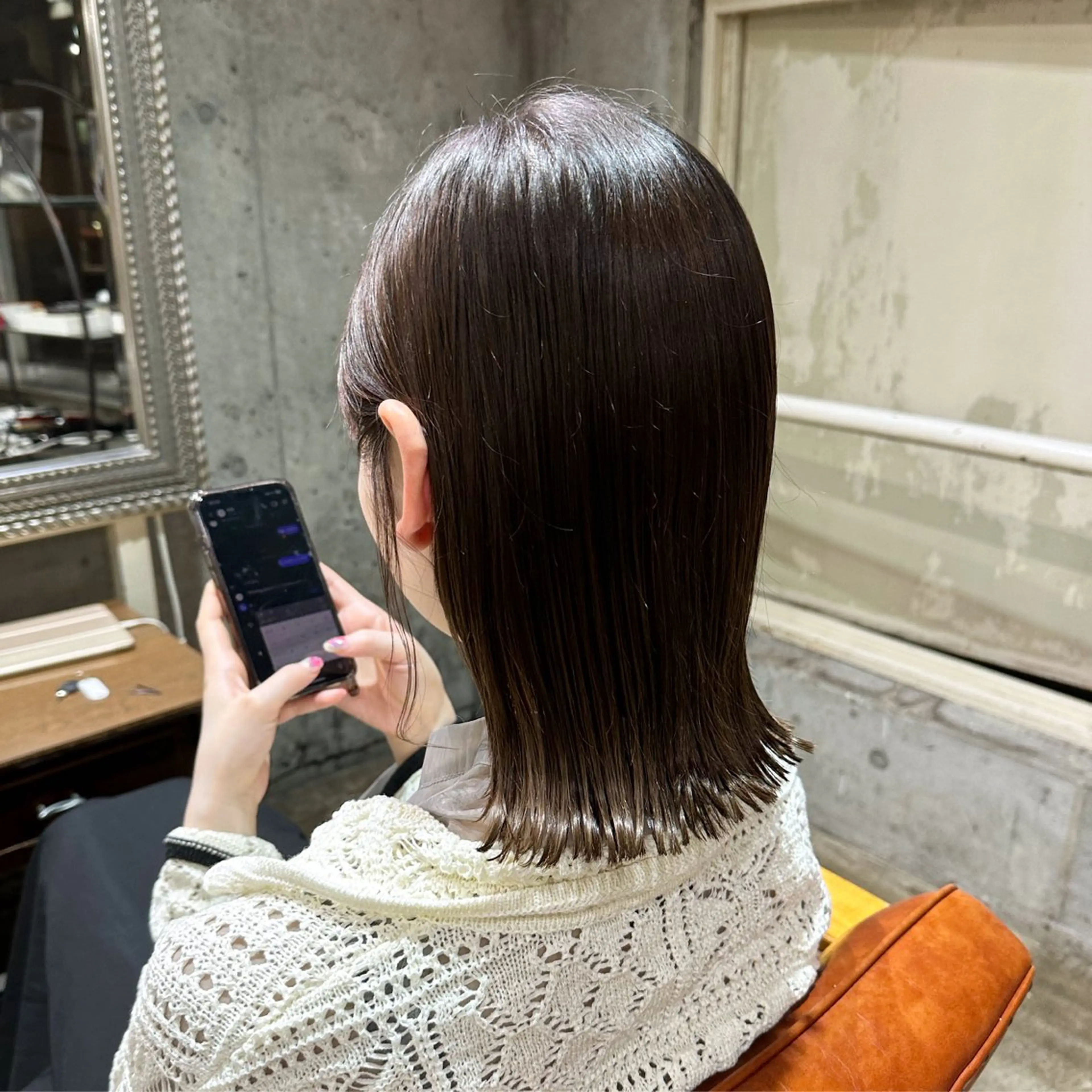 セミロング yelm所属・🫒オリーブカラー ミディアムレイヤー✨のヘアスタイル