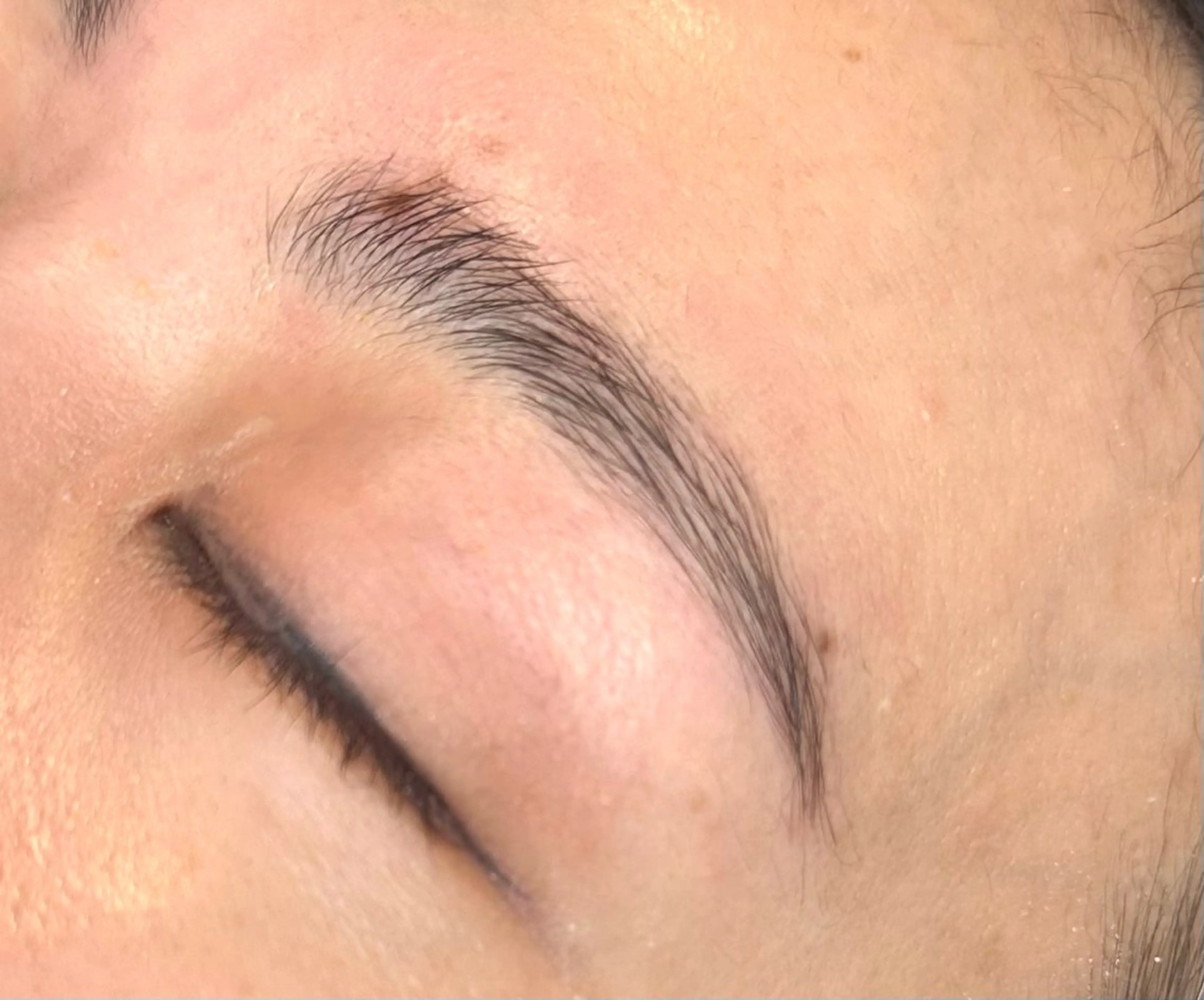 【土曜限定🌟】HBL(眉の毛流れパーマ+眉毛wax)の写真