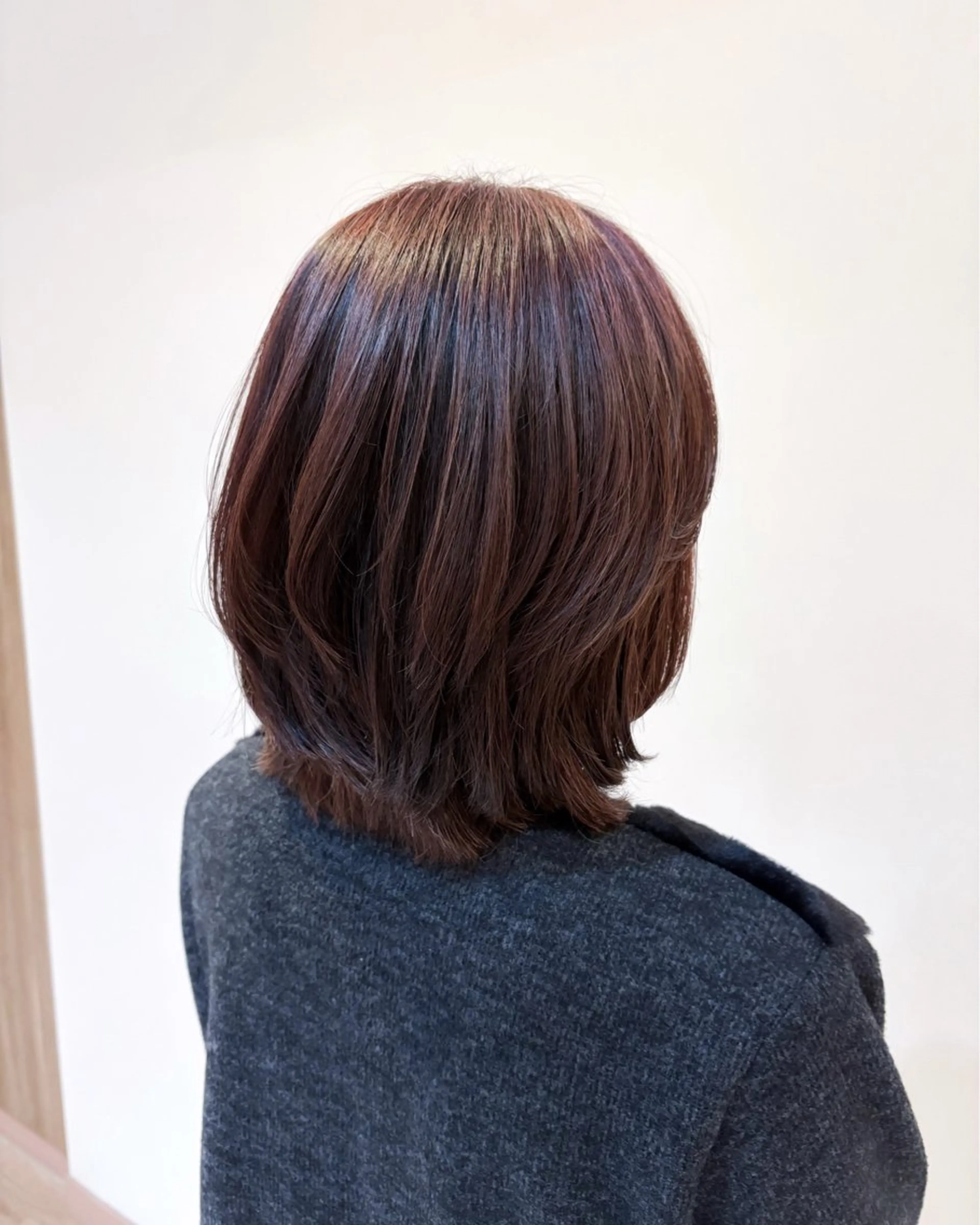 ミディアム カット ヘアカラー トリートメント 石平 暖のヘアスタイル