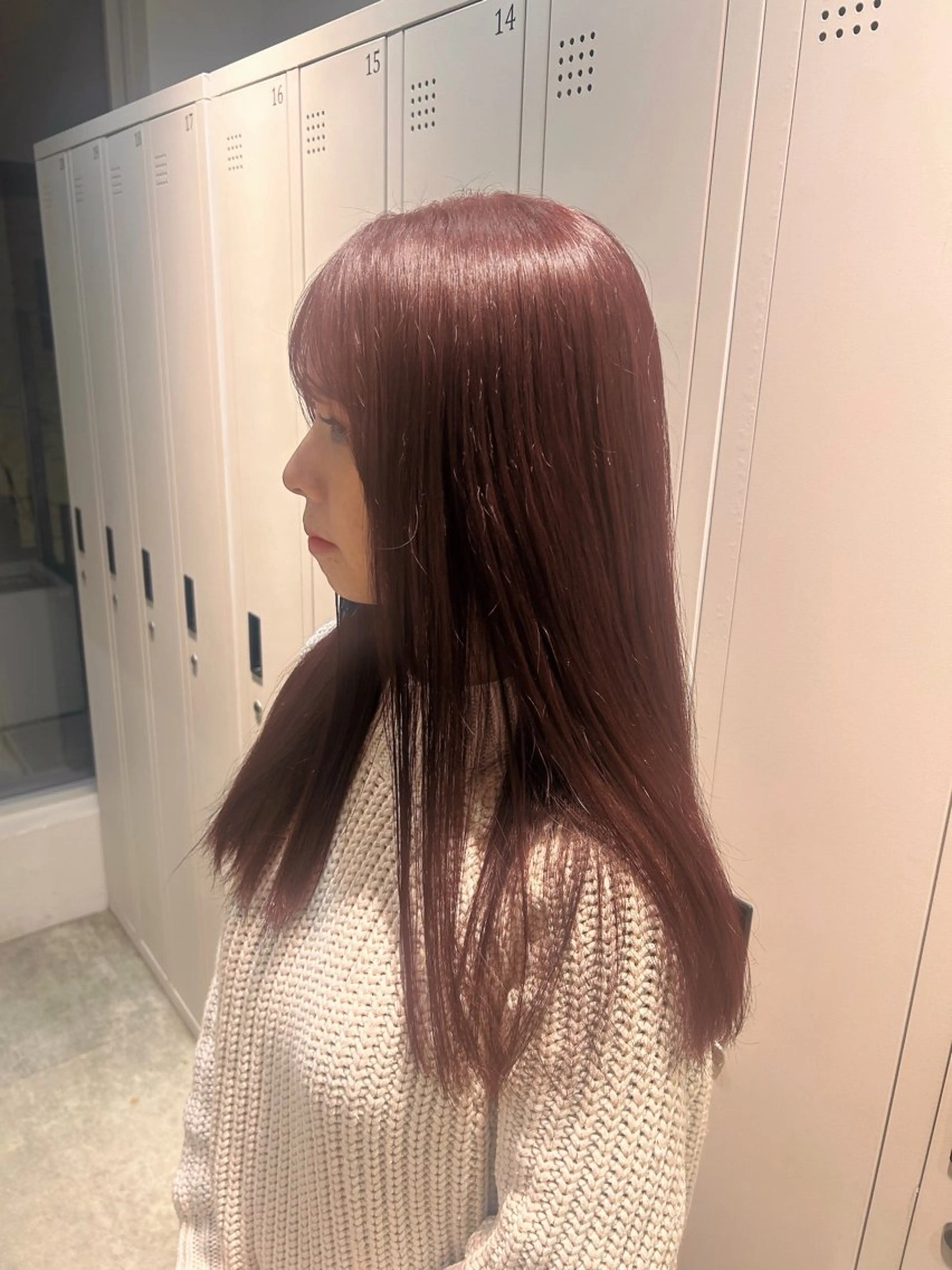 セミロング ヘアカラー トリートメント 暖色🧶／ヒロサワ イロハ🤍のヘアスタイル
