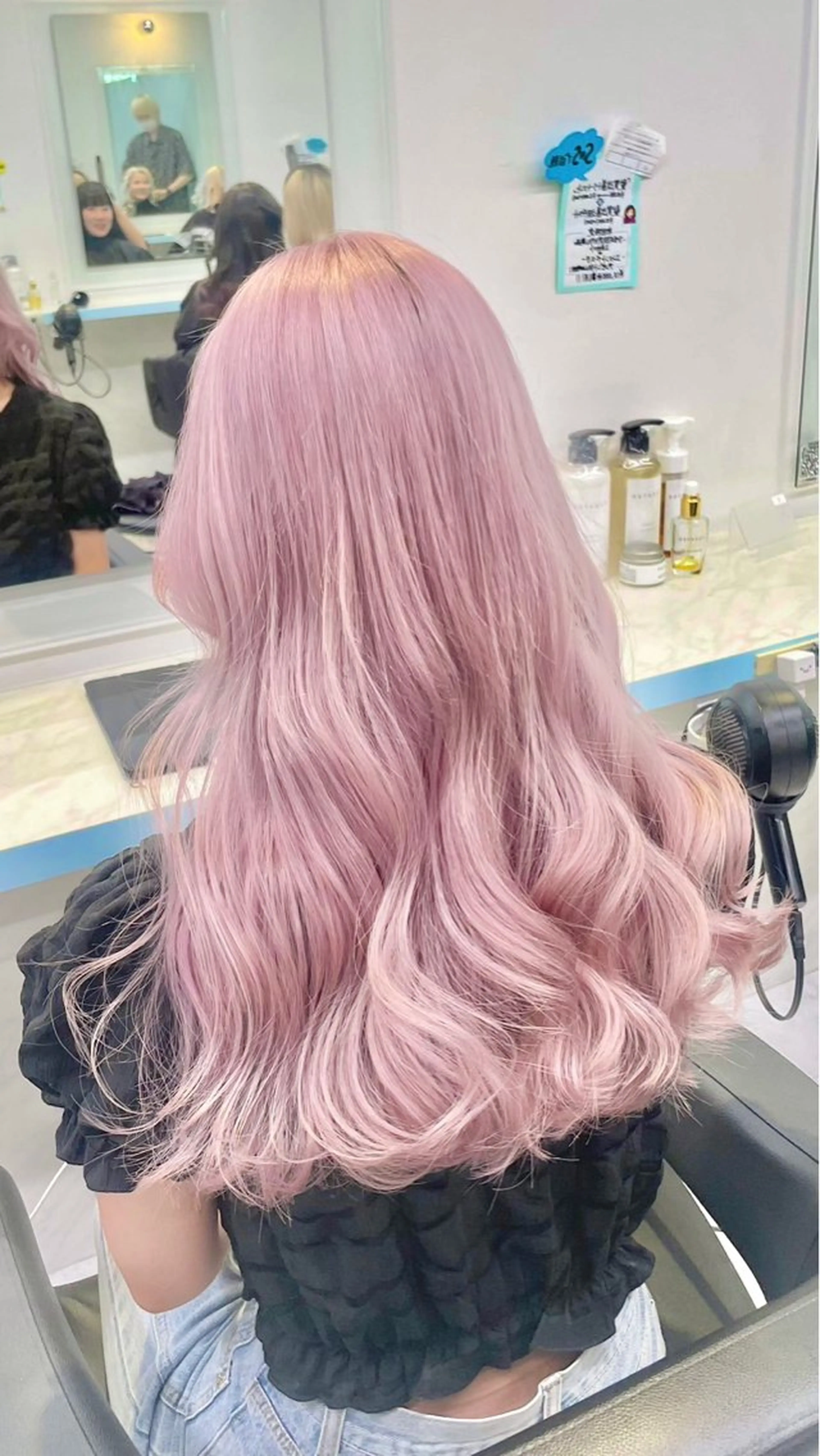 ロング カラー ヘアアレンジ 韓国レイヤー&ピンク 艶髪🩶maikoのヘアスタイル