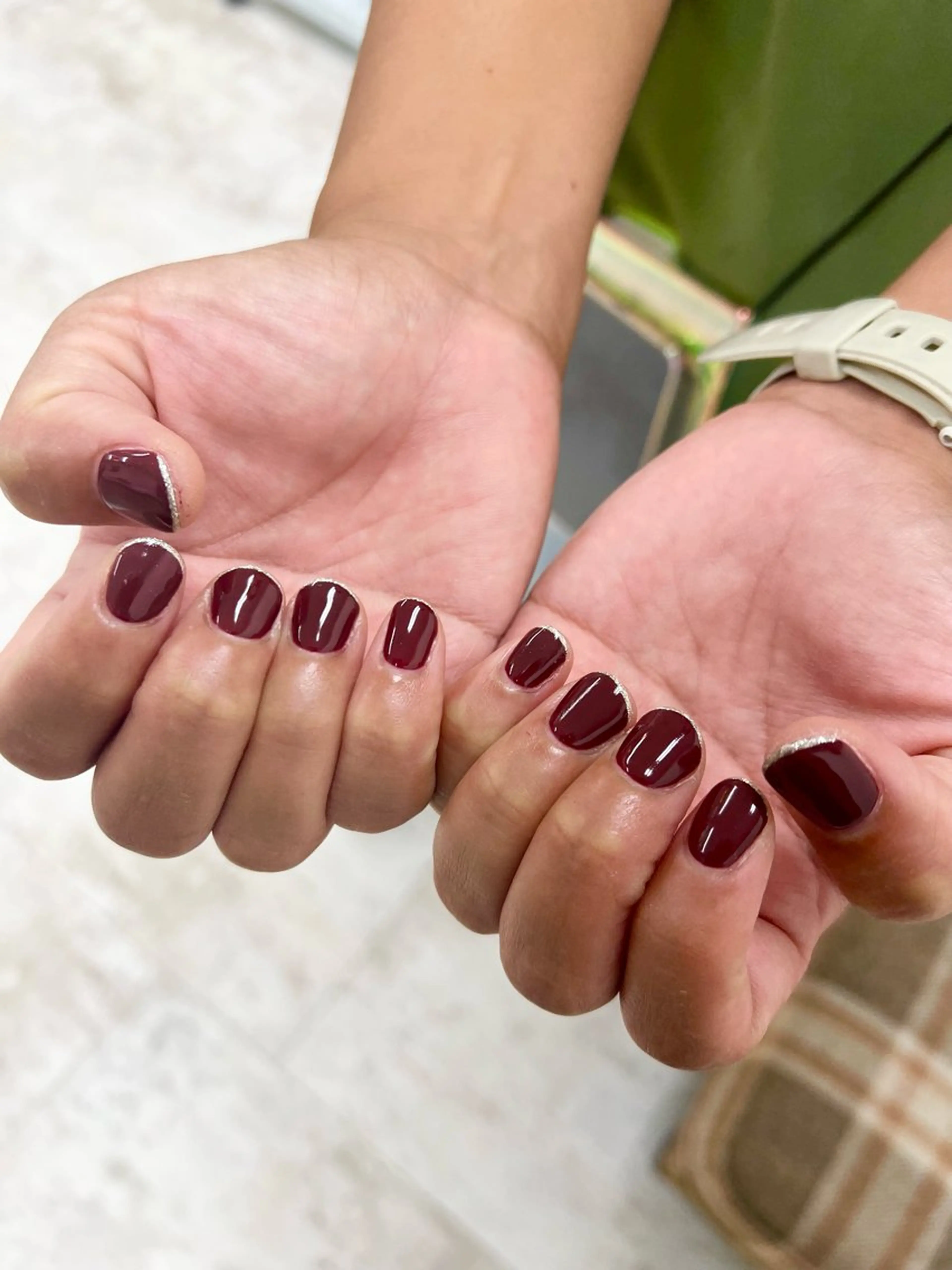 ネイル フレンチネイル マハロネイルサロン横浜店所属・吉田 里菜のネイルデザイン