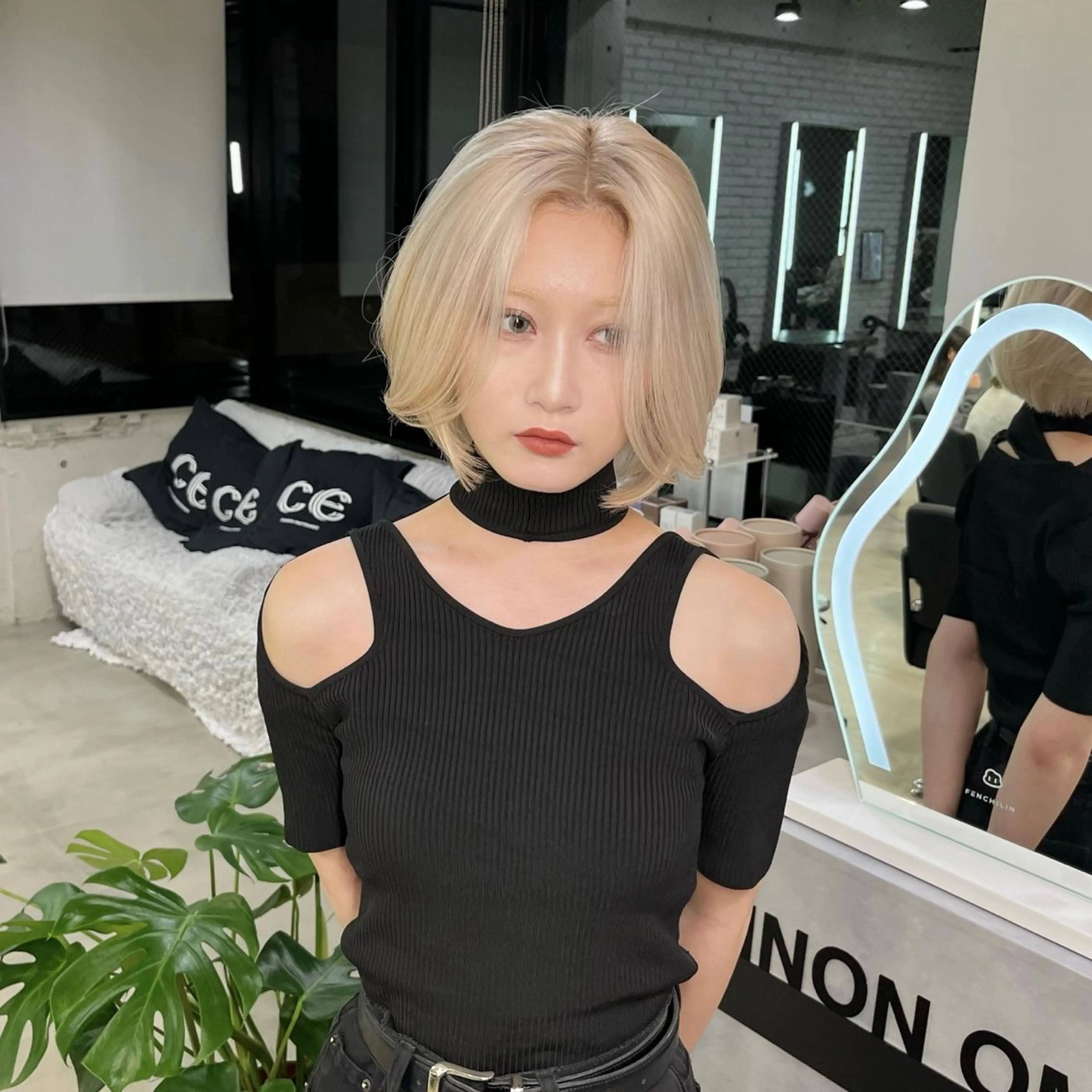 ミディアム カラー ハイトーンカラー 顔周りカット 韓国風ヘア カット ヘアカラー トリートメント 北村 優斗のヘアスタイル