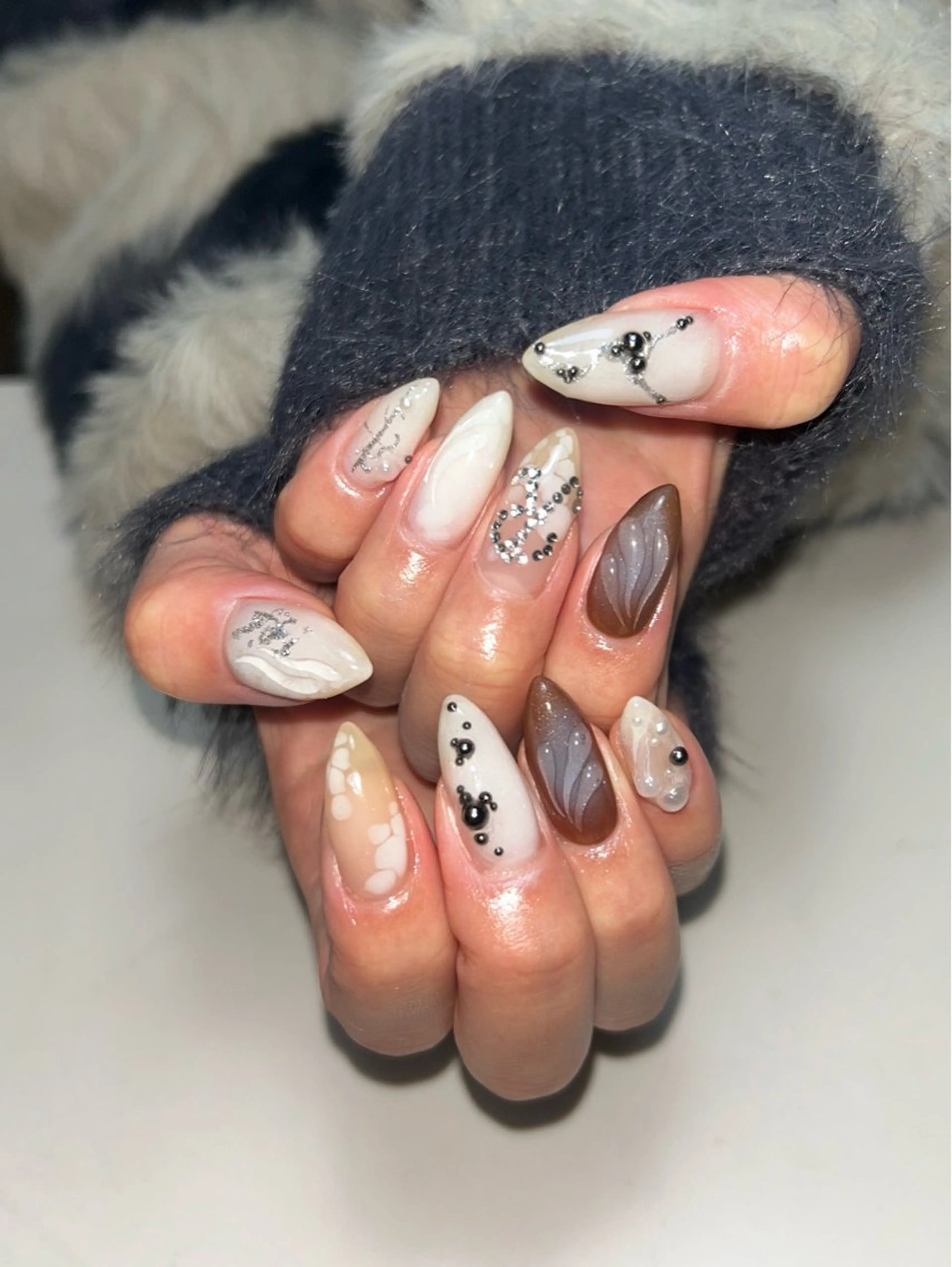 ネイル ハンドネイル フットネイル kana/モード ・グランジ⛓🎼のネイルデザイン