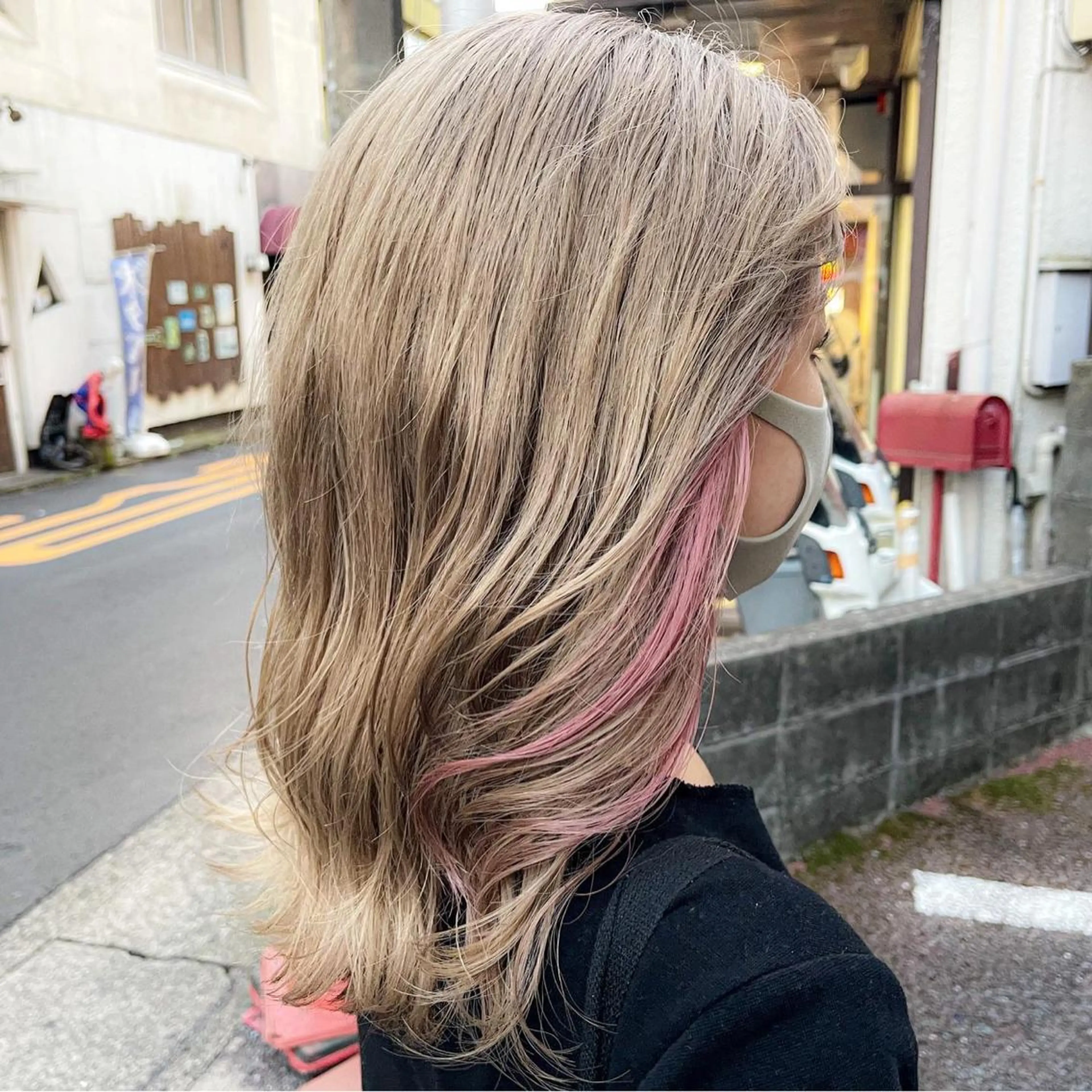 ミディアム カラー ベージュカラー ブリーチ ケアブリーチ ダブルカラー インナーカラー OAK溝の口 𖠋SHINYAのヘアスタイル