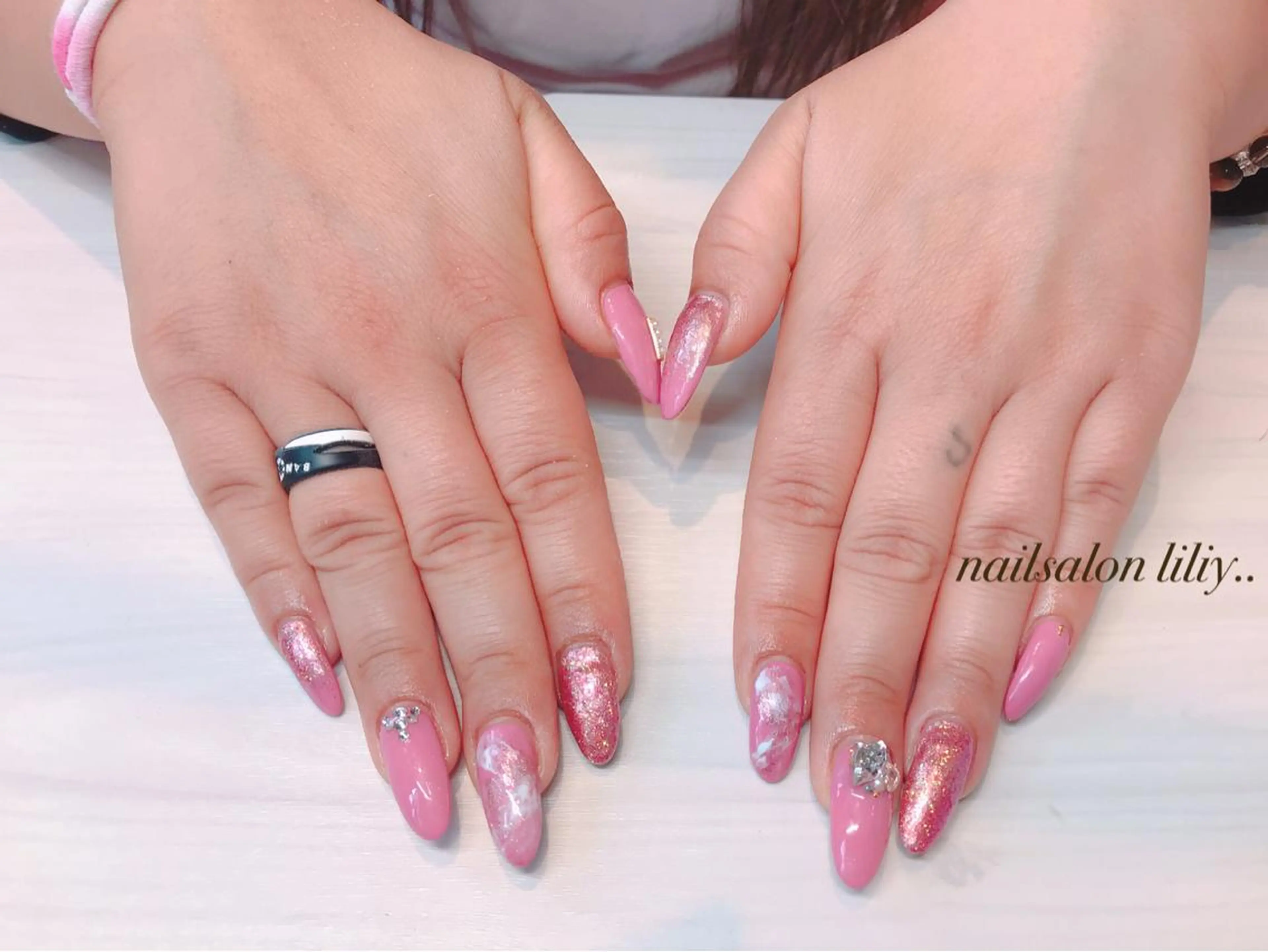 ネイル TERAI ERINAの眉毛・アイブロウイメージ