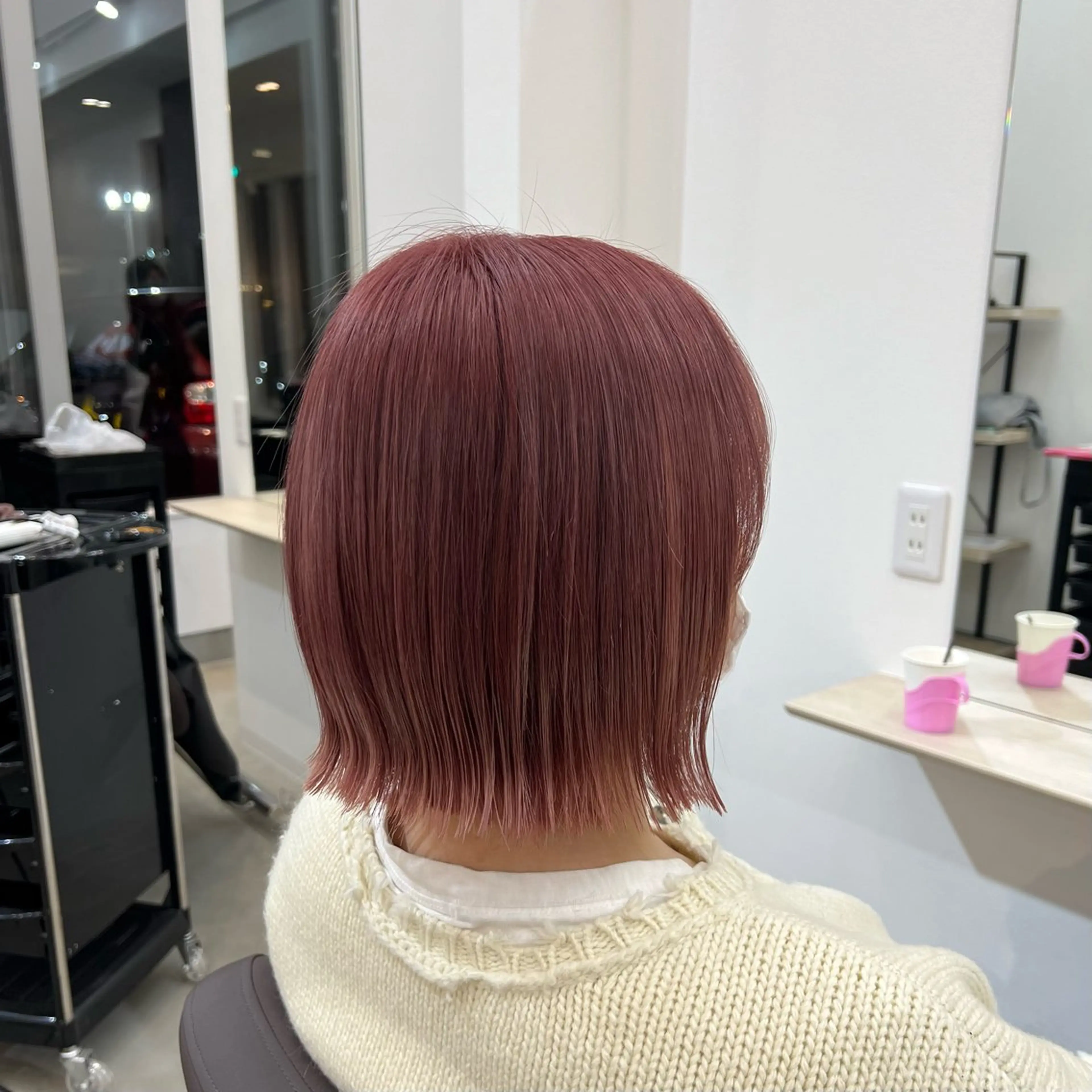 カラー 関原 唯のヘアスタイル