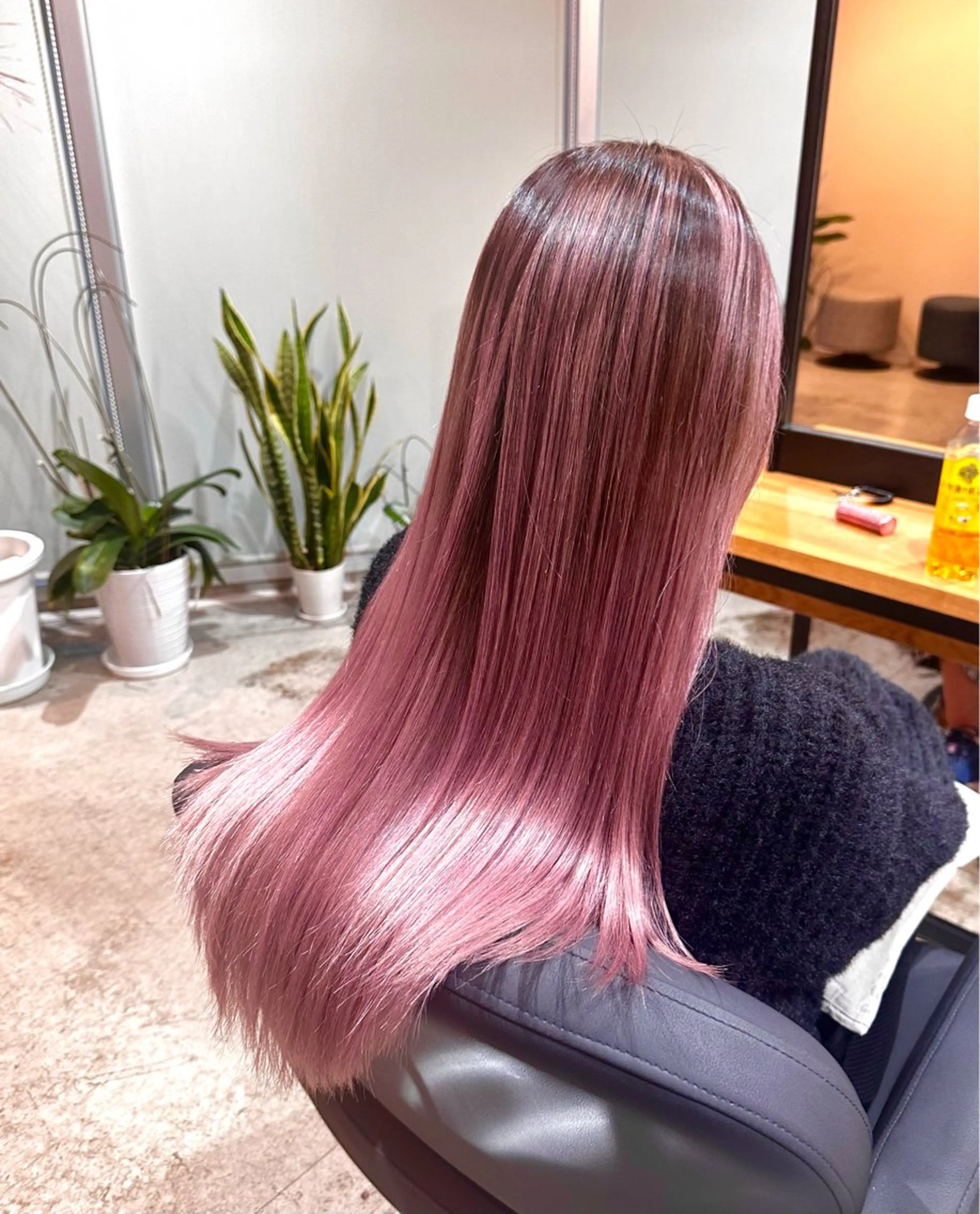 ロング カラー バレイヤージュ ピンクカラー レイヤーカット ヘアカラー トリートメント ✨髪質改善/ブリーチ /ショート高山のヘアスタイル