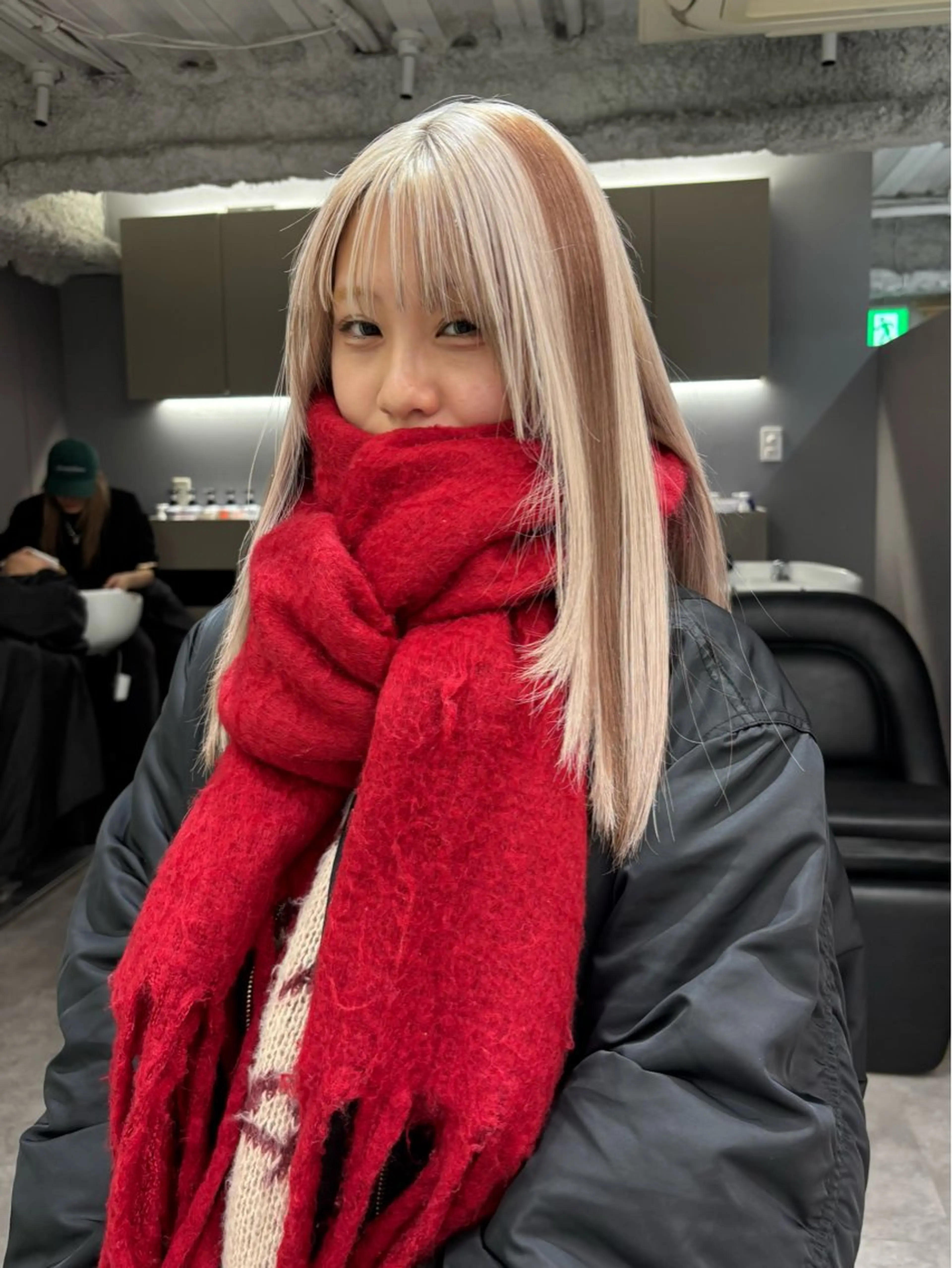 セミロング カラー ブラウンカラー ヘアカラー トリートメント 名古屋／デザイン／ ブリーチ/松井亮磨のヘアスタイル