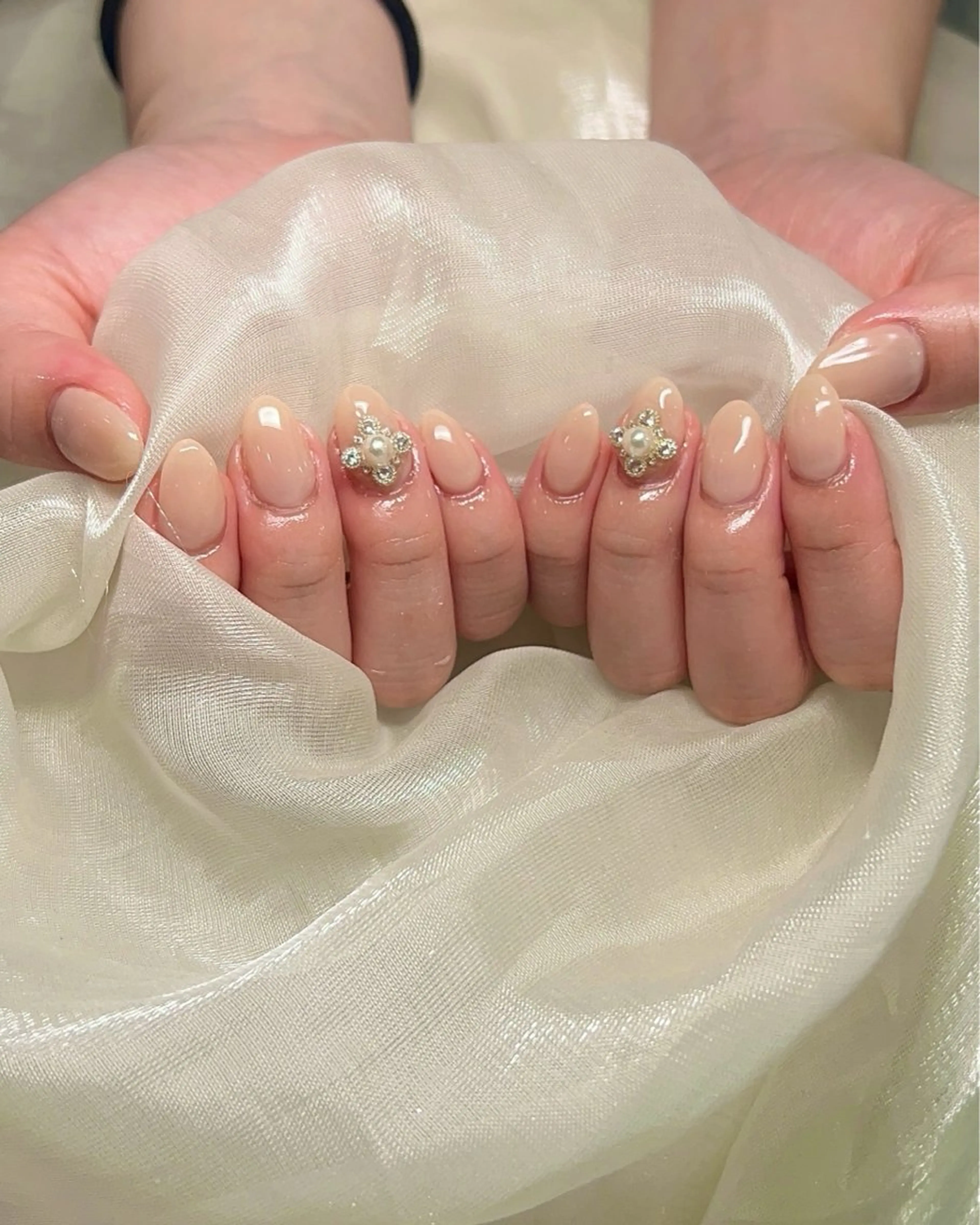 ネイル ハンドネイル nailsalon vi+新人LiLiのネイルデザイン