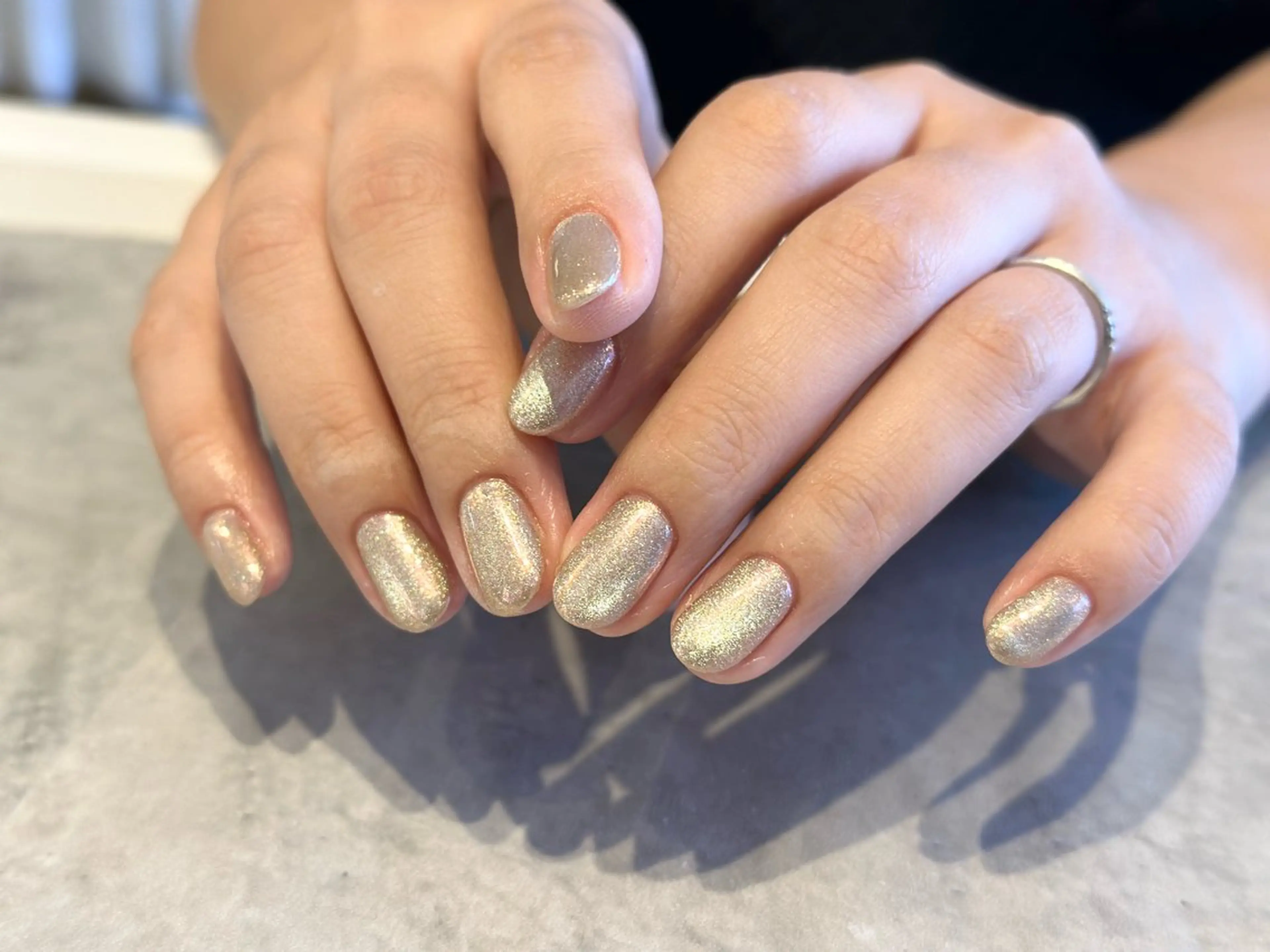 ネイル オーロラネイル マグネットネイル ikoi🫧 Kotomiのネイルデザイン