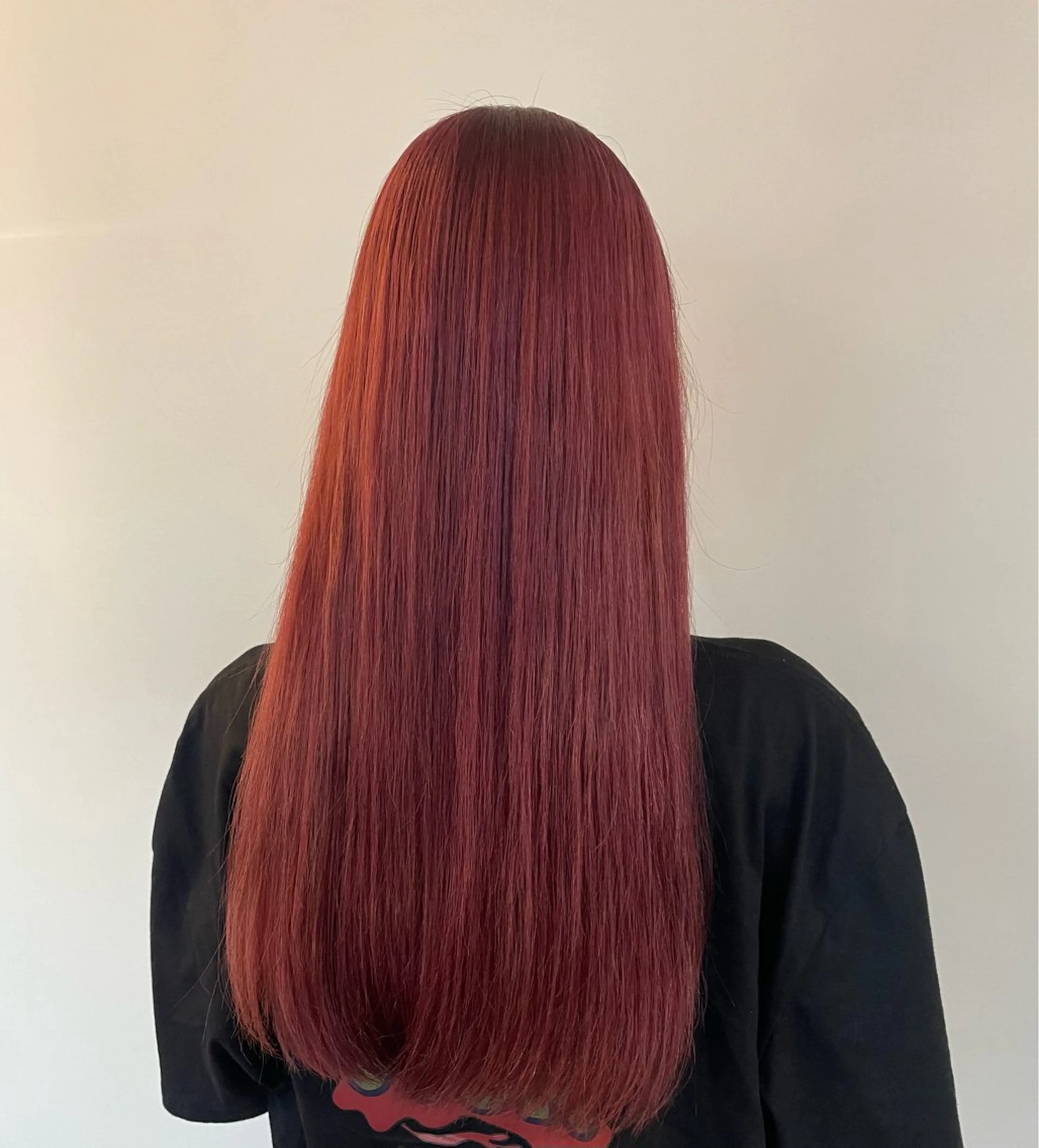 ロング カラー ブリーチ カシス ハイトーンカラー ピンクカラー TIECHEL所属・韓国ナチュラル・ ベージュ/落合夏希のヘアスタイル