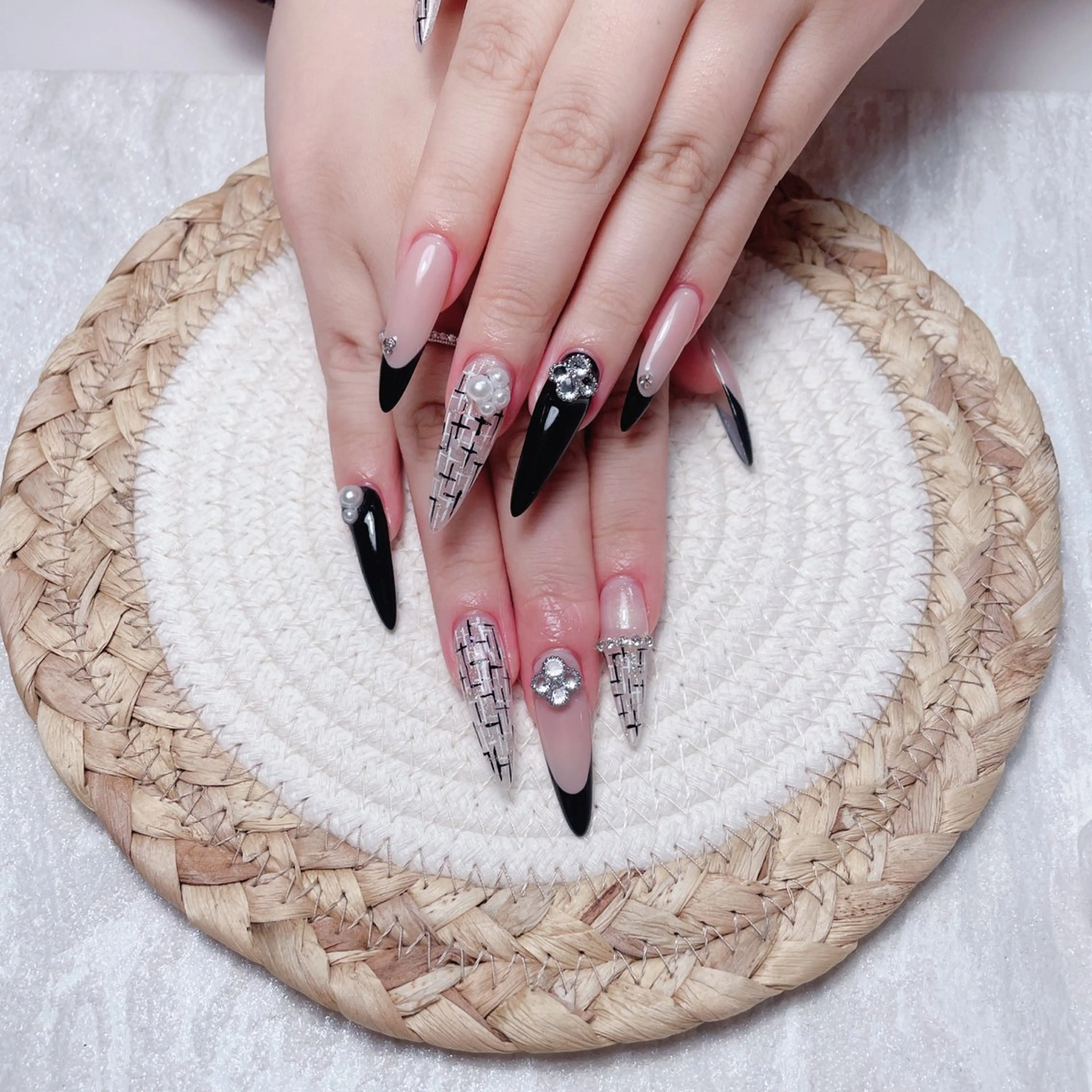 ネイル ハンドネイル uuネイルサロン所属・uu ネイルサロン関内🌼のネイルデザイン