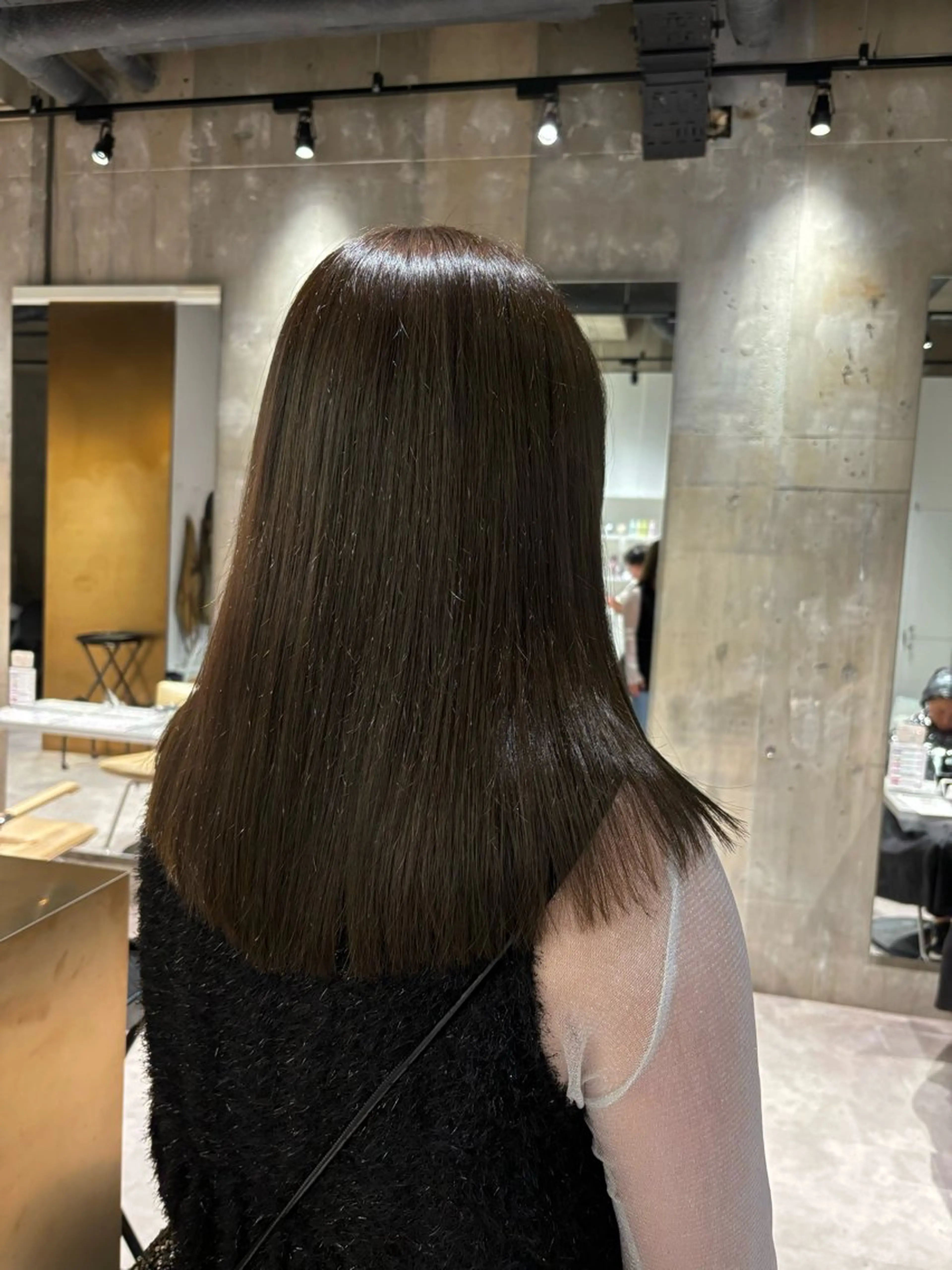 セミロング ヘアカラー mina🌿無料ショ ートカット募集中🚨のヘアスタイル
