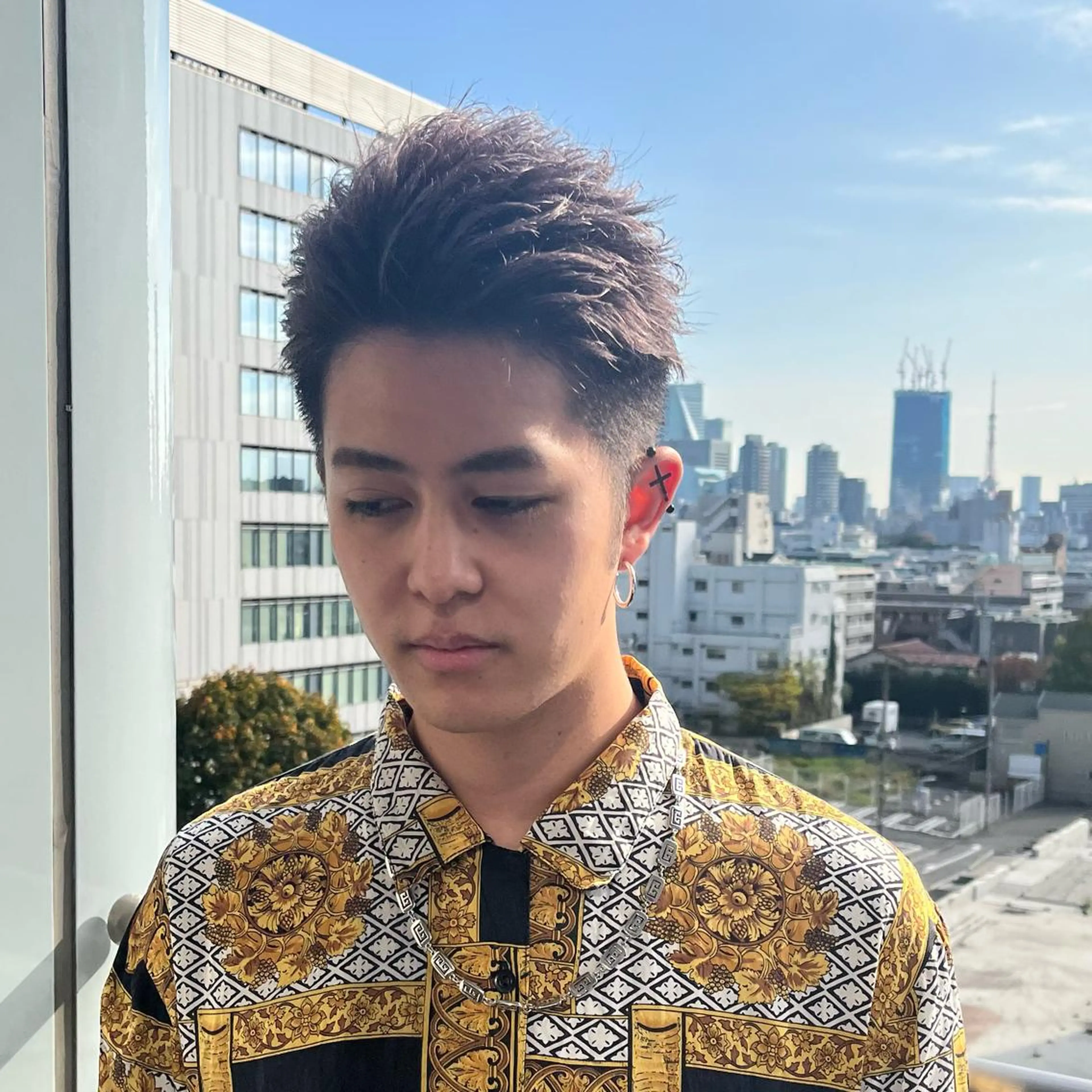 ショート カラー メンズ オールバック 外国人風カラー カット ヘアカラー メンズ特化美容師/ 藤戸 椋のヘアスタイル